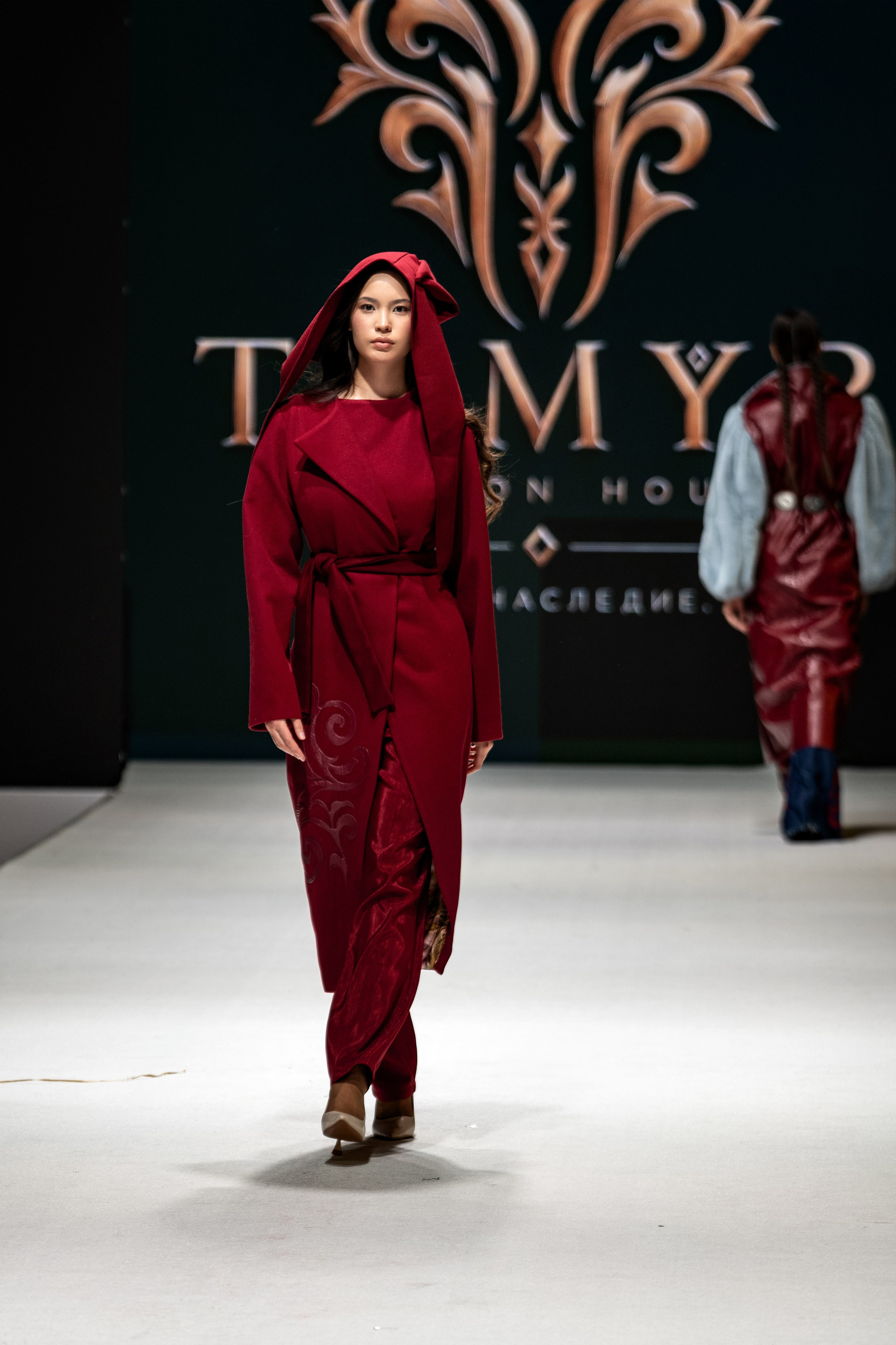 Fashion House TAMYR. Сайт Алматинского НЮ АРТ, будуар и фэшн фотографа Дениса Карпенко