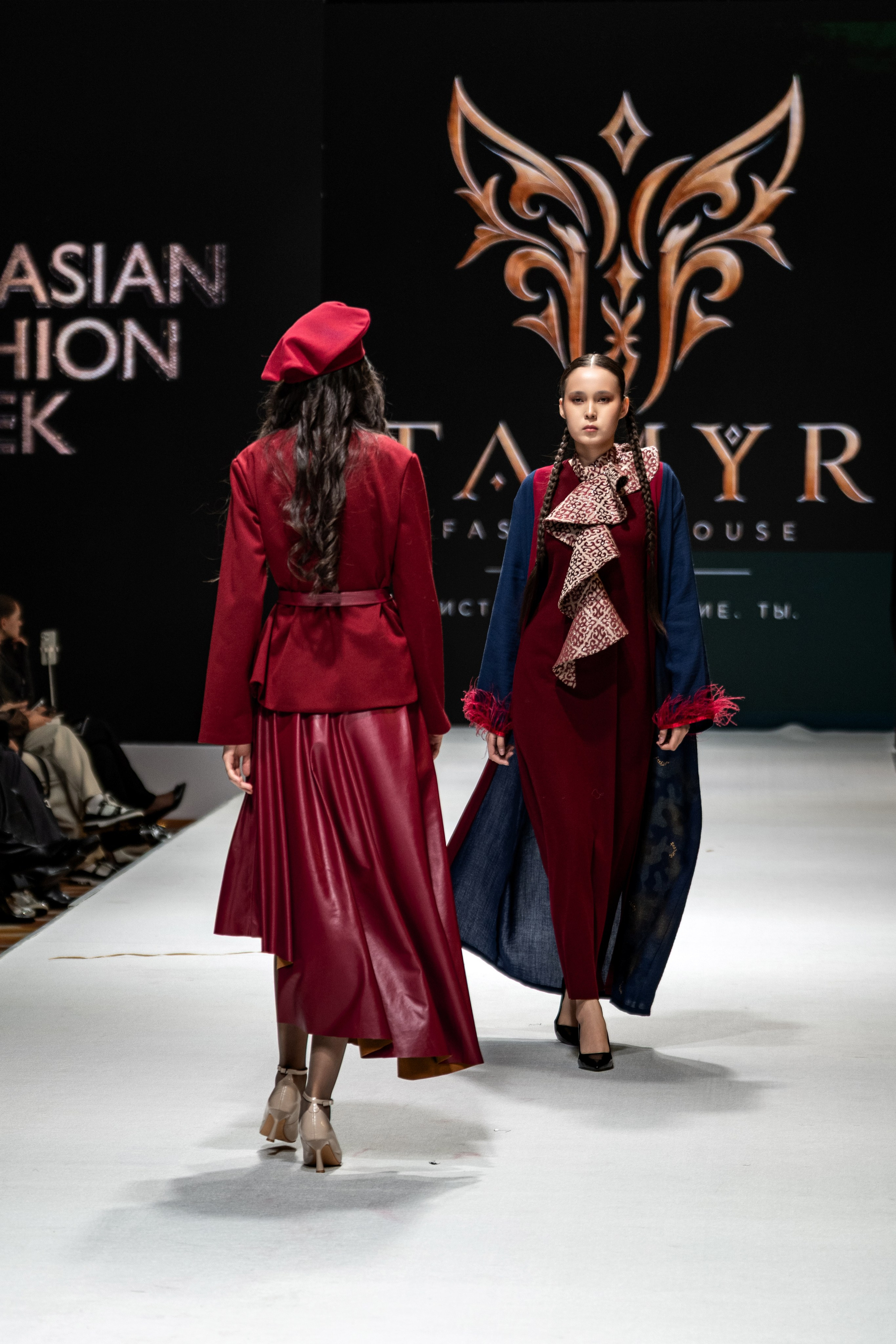 Fashion House TAMYR. Сайт Алматинского НЮ АРТ, будуар и фэшн фотографа Дениса Карпенко