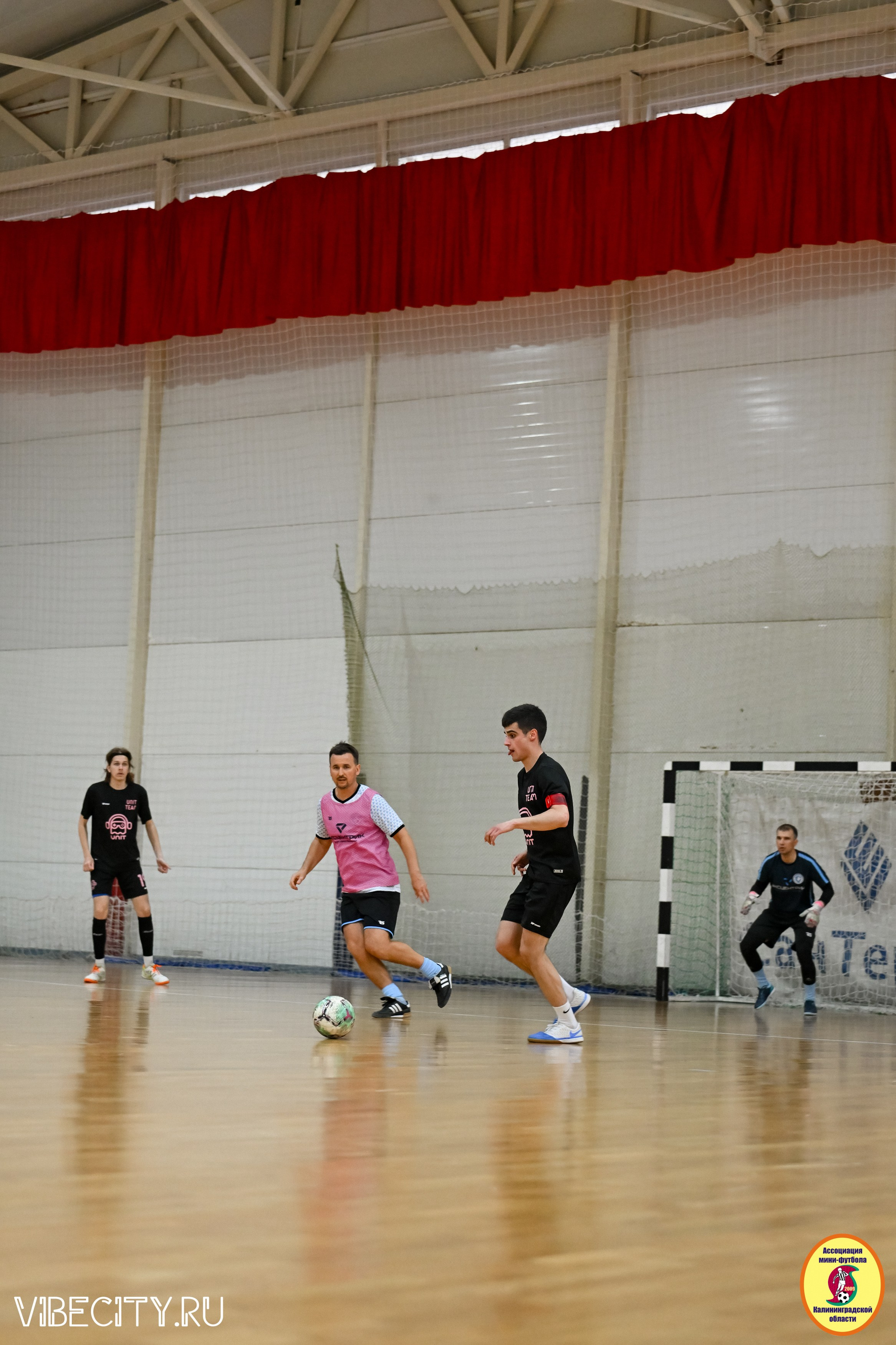8 тур Корпоративной Бизнес-Лиги по футзалу. VIBECITY.RU Вайб Сити Ру Фоторепортажи Фотоотчеты Калининград