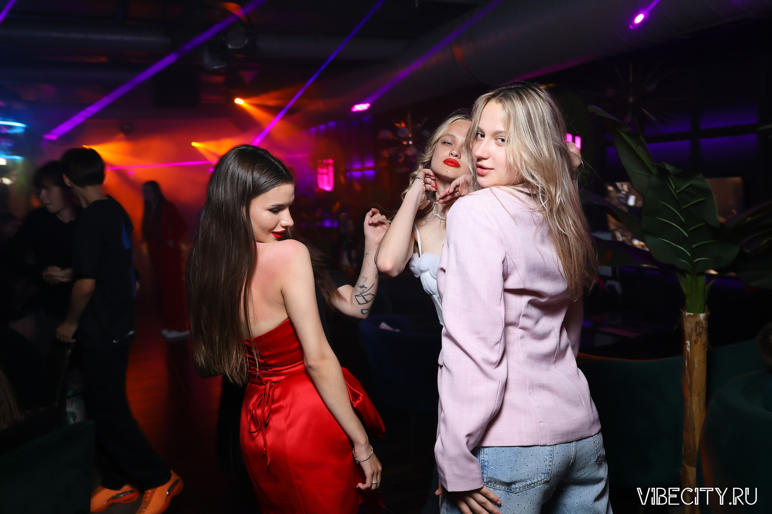 DOUBLE U. VIBECITY.RU Вайб Сити Ру Фоторепортажи Фотоотчеты Калининград