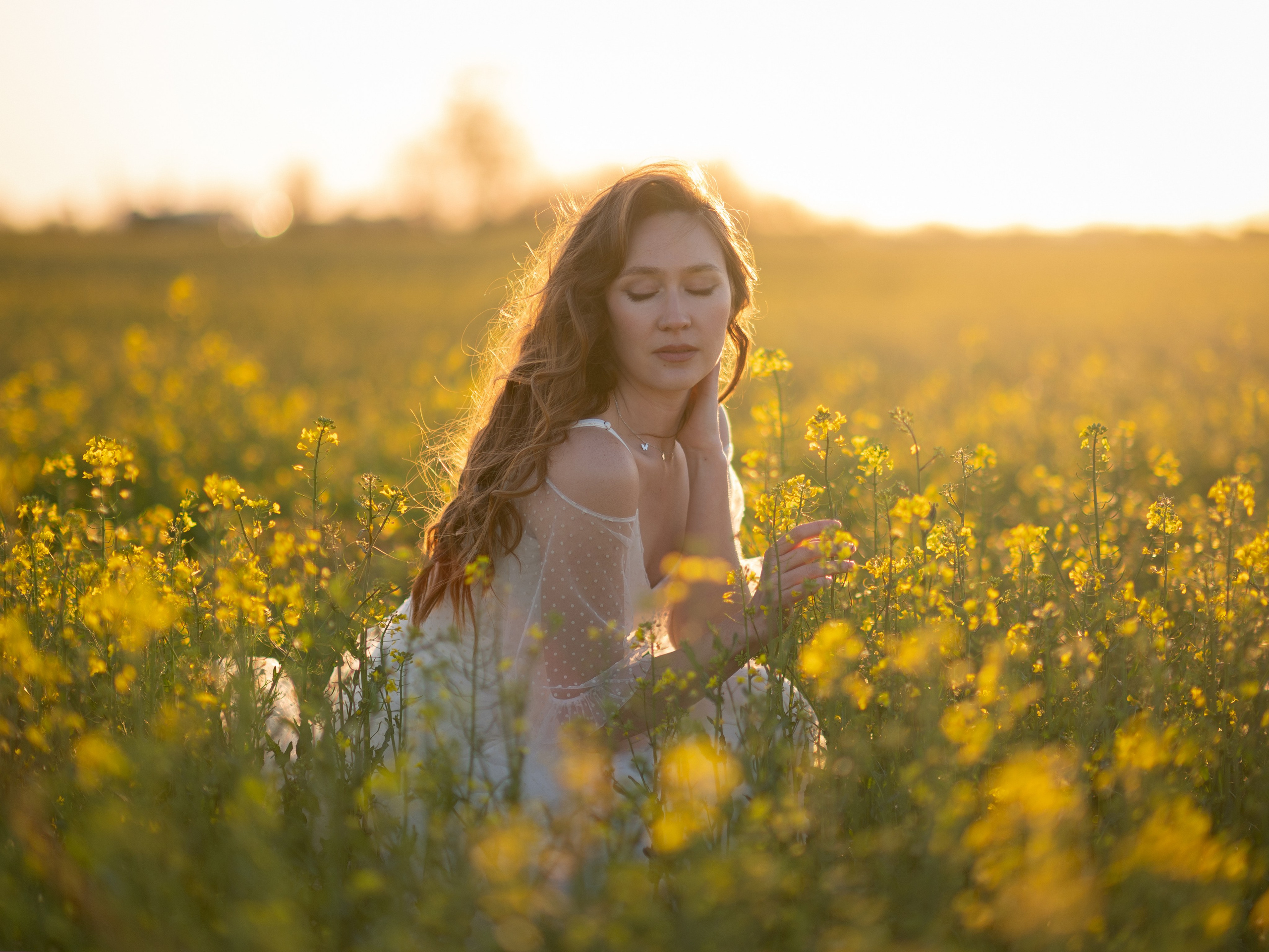 Фото в рапсовых полях. Семейный фотограф в Севастополе и Крыму Александра Погребняк