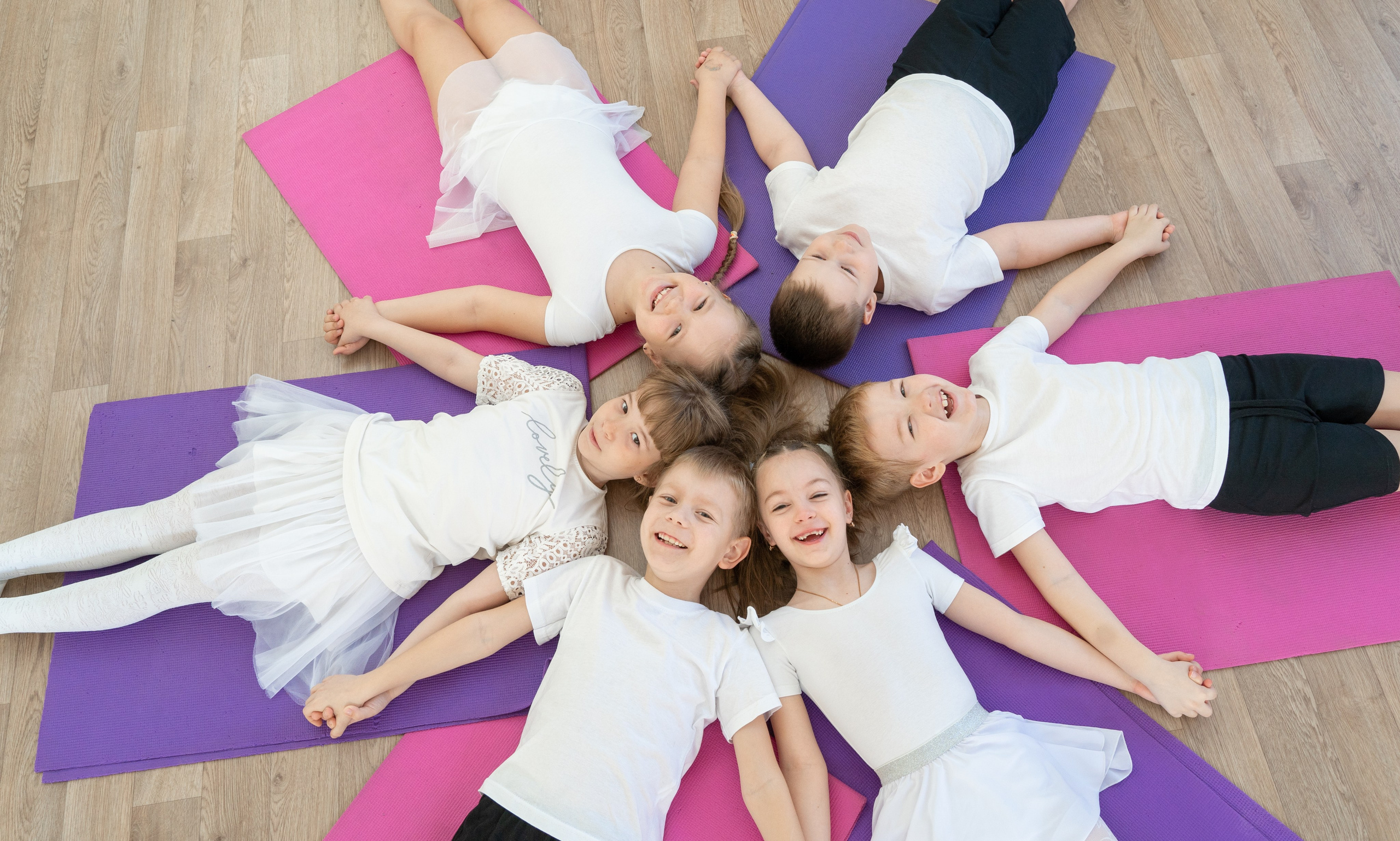 Выпускные альбомы для детских садов и школ г. Омск. Анна Мальцева