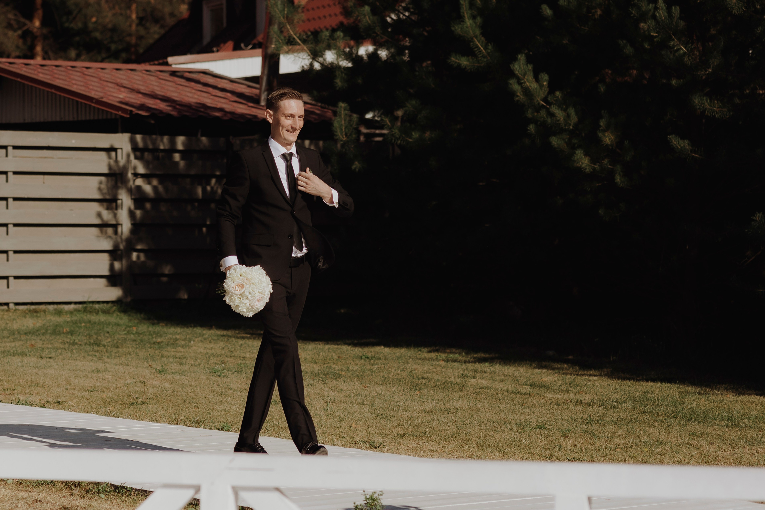 Фотосъемка полного свадебного дня с выездной регистрацией в Ижевске. Свадебный и портретный фотограф в Ижевске и Санкт-Петербурге Саша Брокколи