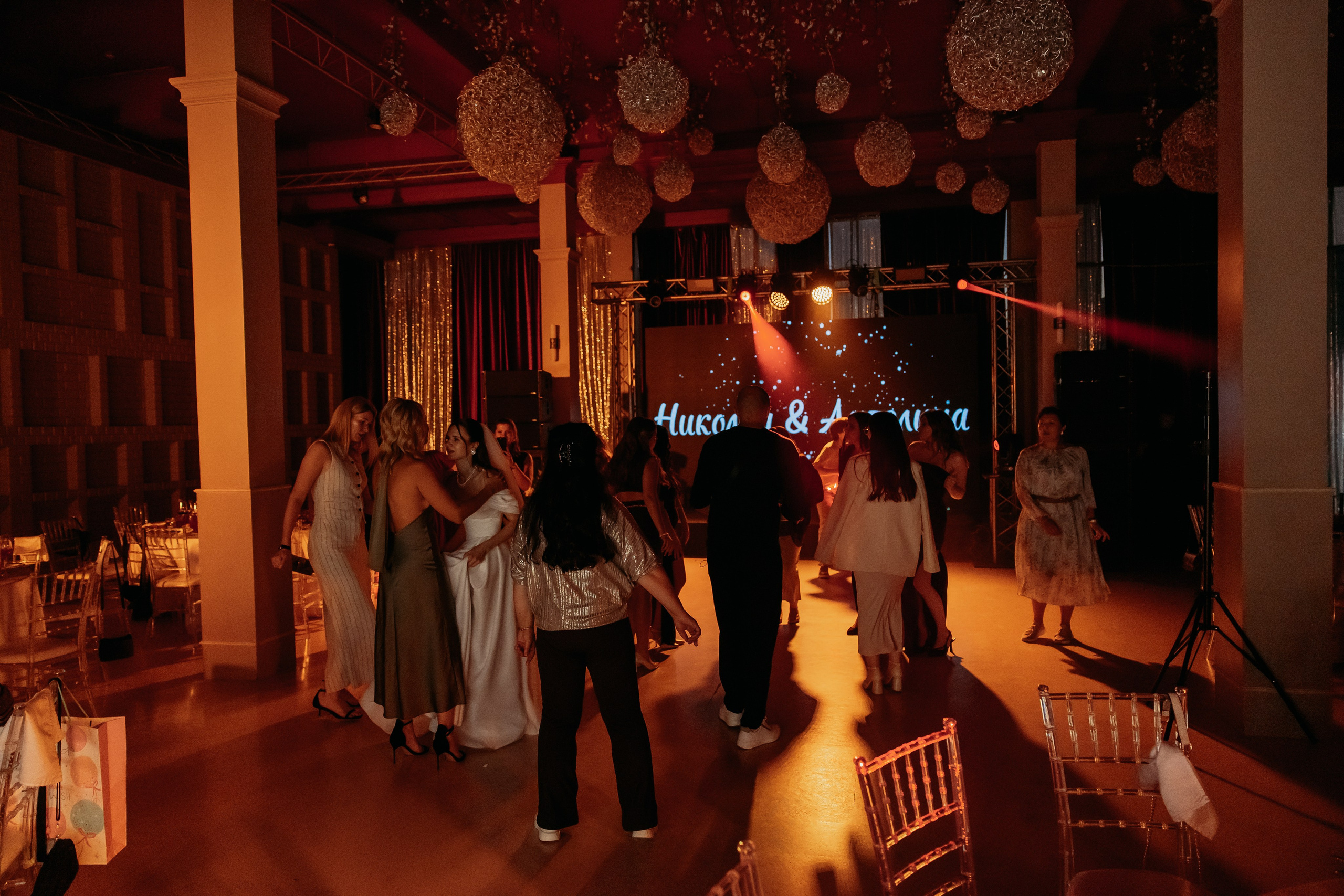 Николай и Ангелина. Фотограф Тимербаева Алина г. Сургут