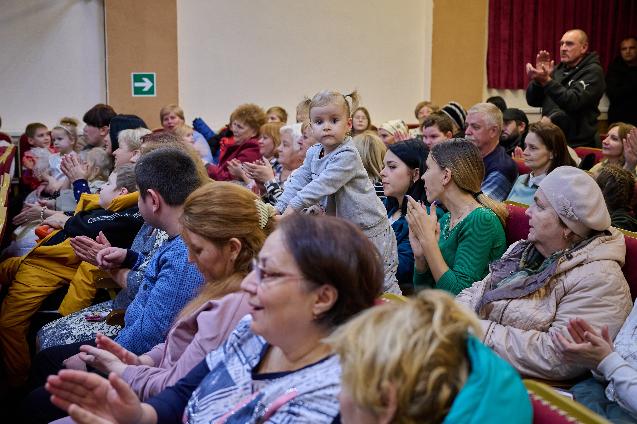 Концерт в ДК с. Виноградное. Жизнь курорта Кабардинка в фотографиях