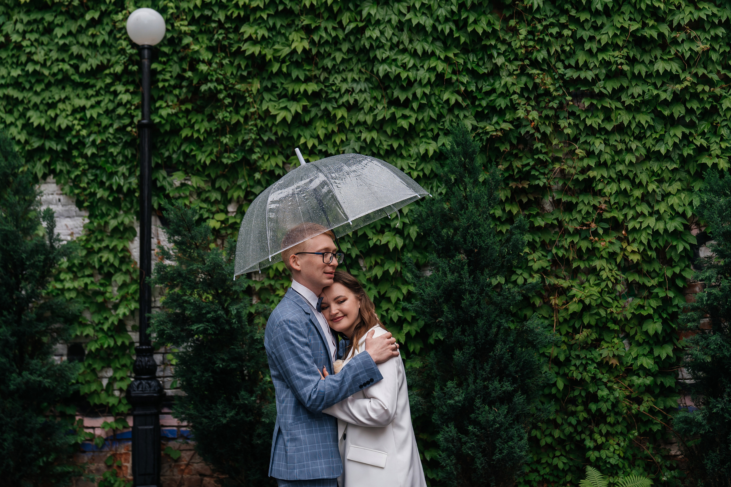 Андрей и Елизаветта прогулка в дождь. Lokos.pro Ник Соколов Фото и Видео Москва/Ростов-на-Дону