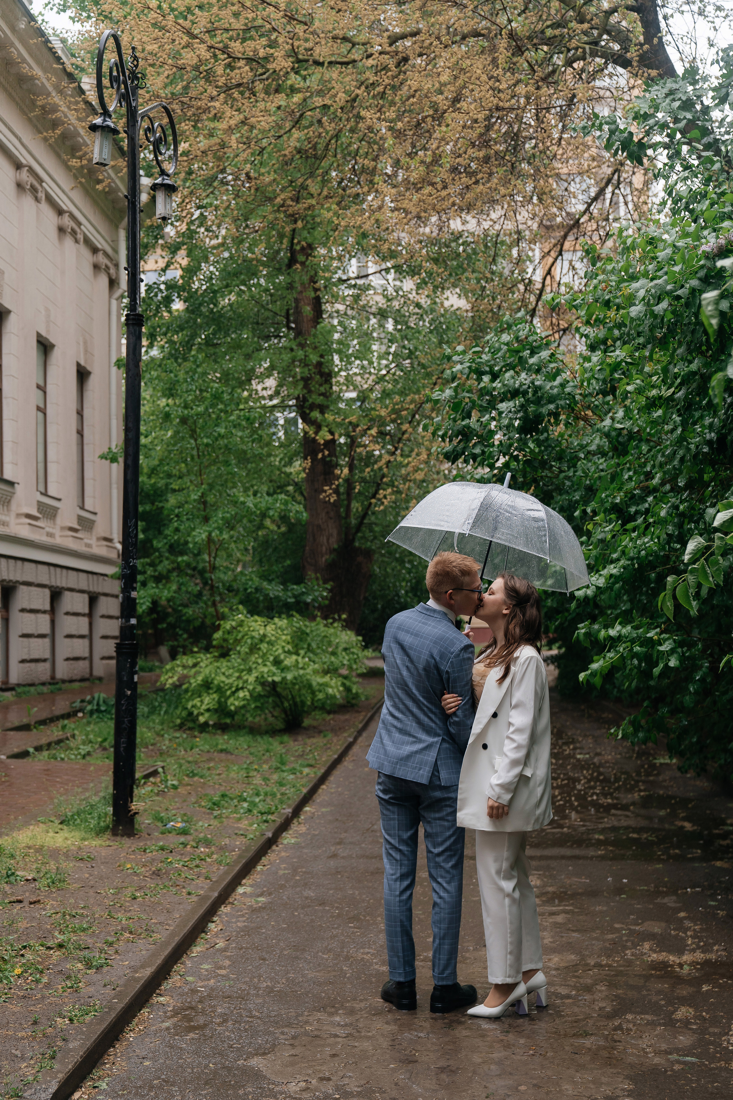 Андрей и Елизаветта прогулка в дождь. Lokos.pro Ник Соколов Фото и Видео Москва/Ростов-на-Дону