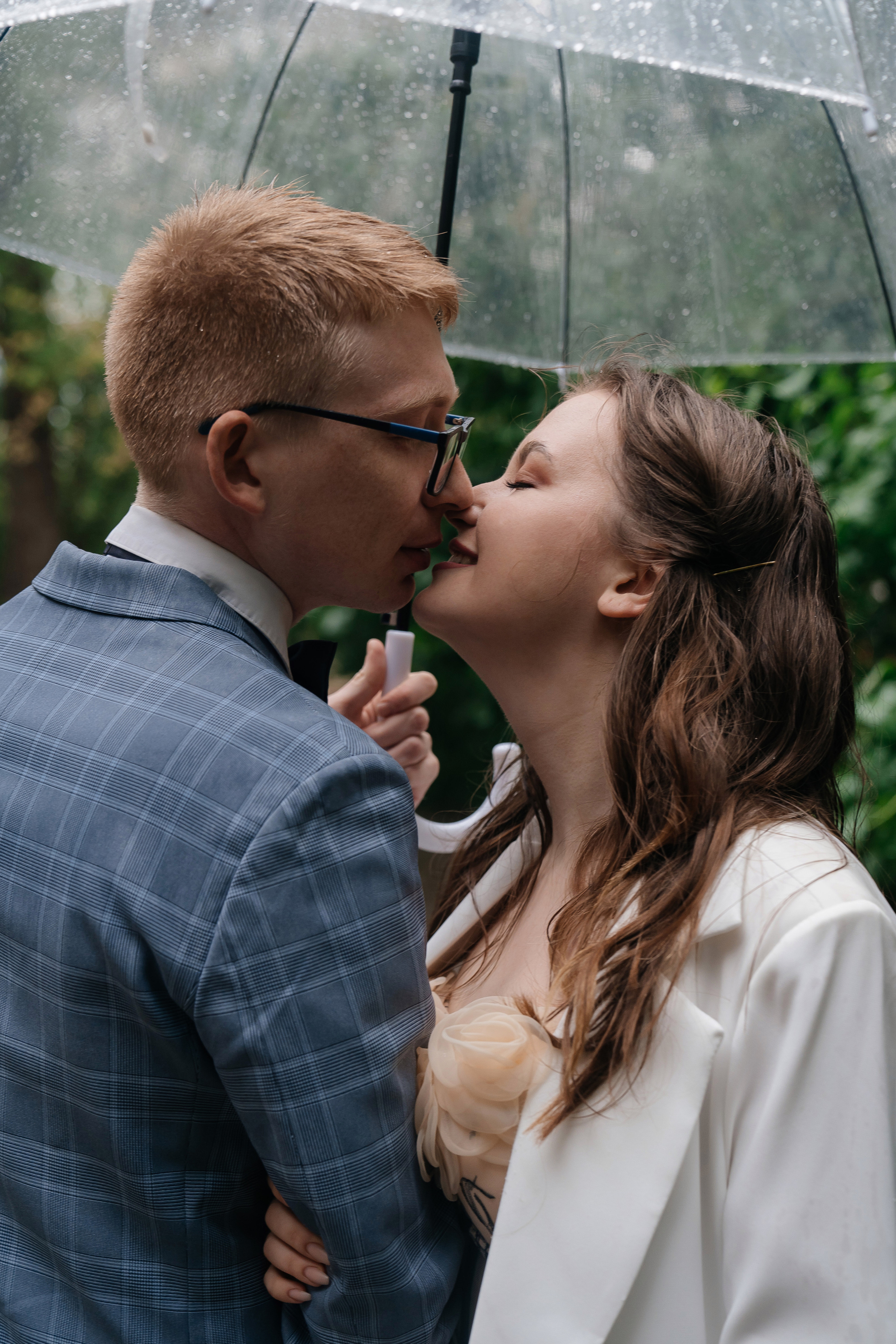 Андрей и Елизаветта прогулка в дождь. Lokos.pro Ник Соколов Фото и Видео Москва/Ростов-на-Дону