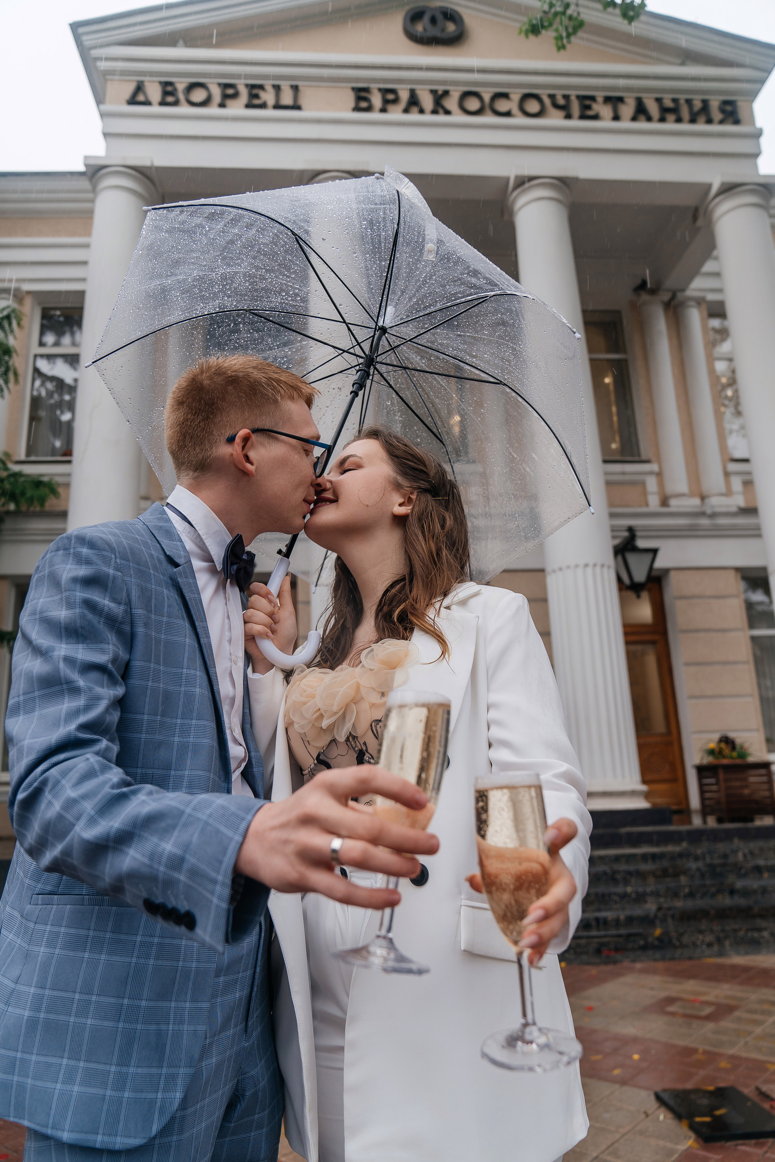 Андрей и Елизаветта прогулка в дождь. Lokos.pro Ник Соколов Фото и Видео Москва/Ростов-на-Дону