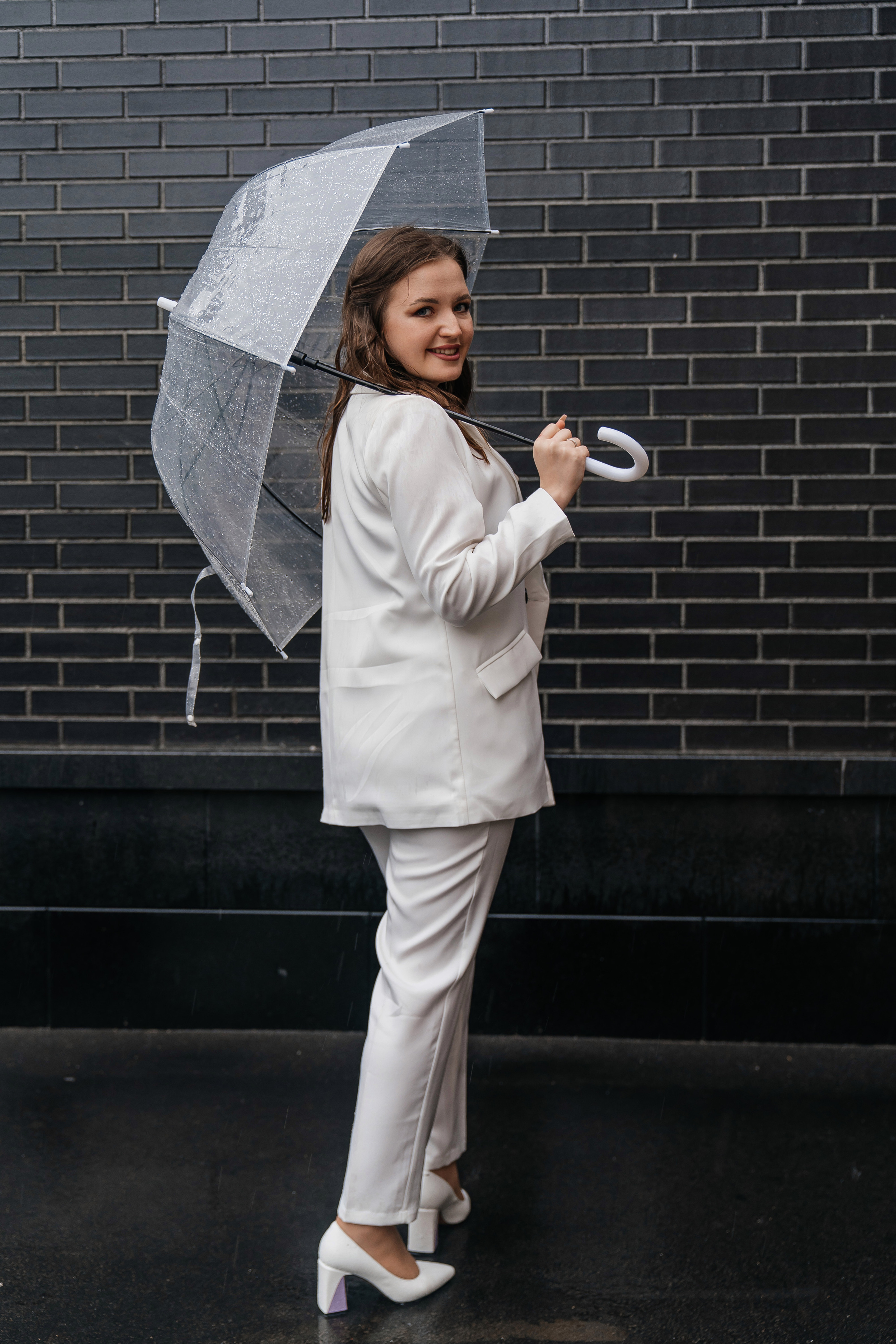 Андрей и Елизаветта прогулка в дождь. Lokos.pro Ник Соколов Фото и Видео Москва/Ростов-на-Дону