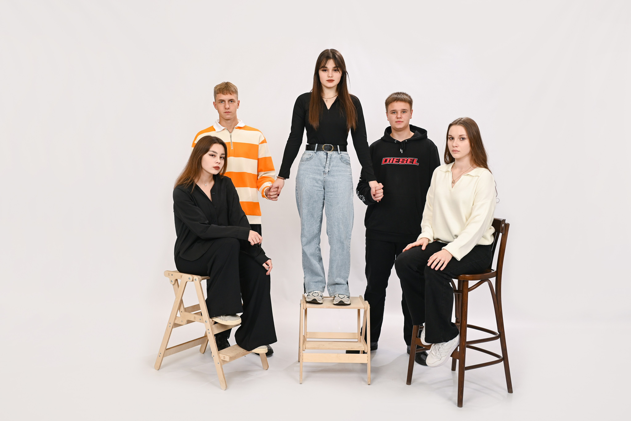 Выпускные альбомы Брянск. Фотостудия выпускных альбомов