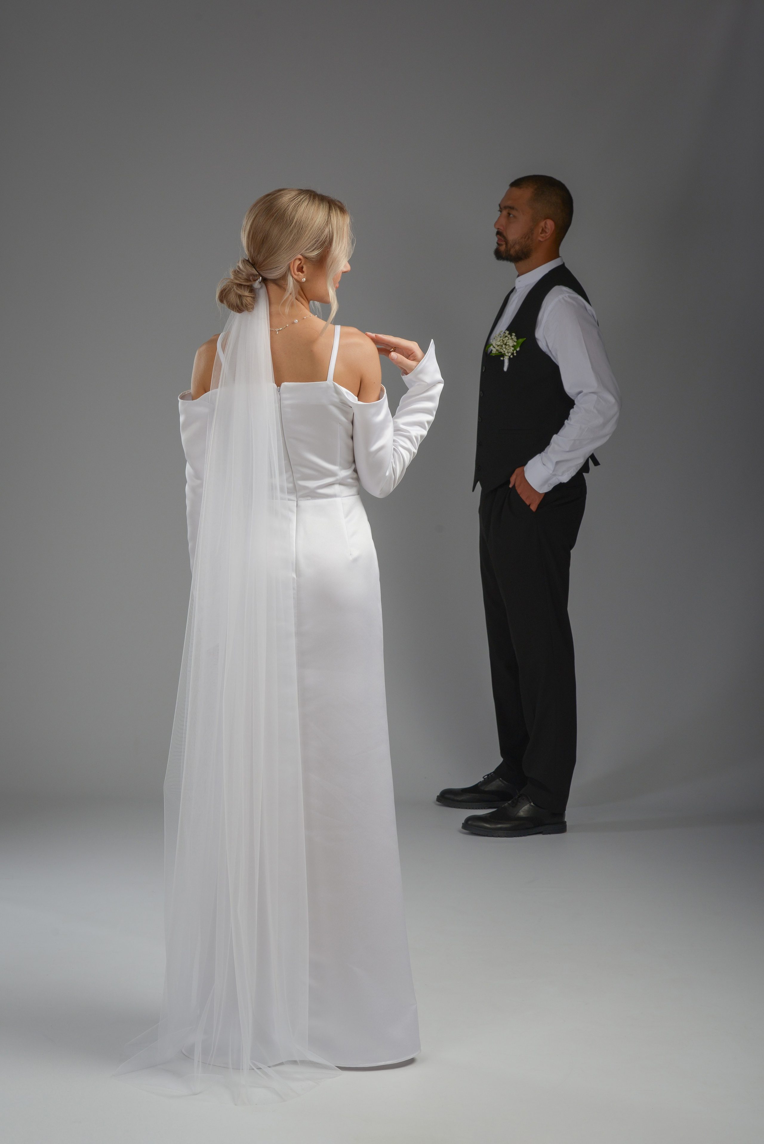 Студийная съемка свадебной пары. Татьяна Гойда портретный и семейный фотограф Ленск. Выпускные альбомы