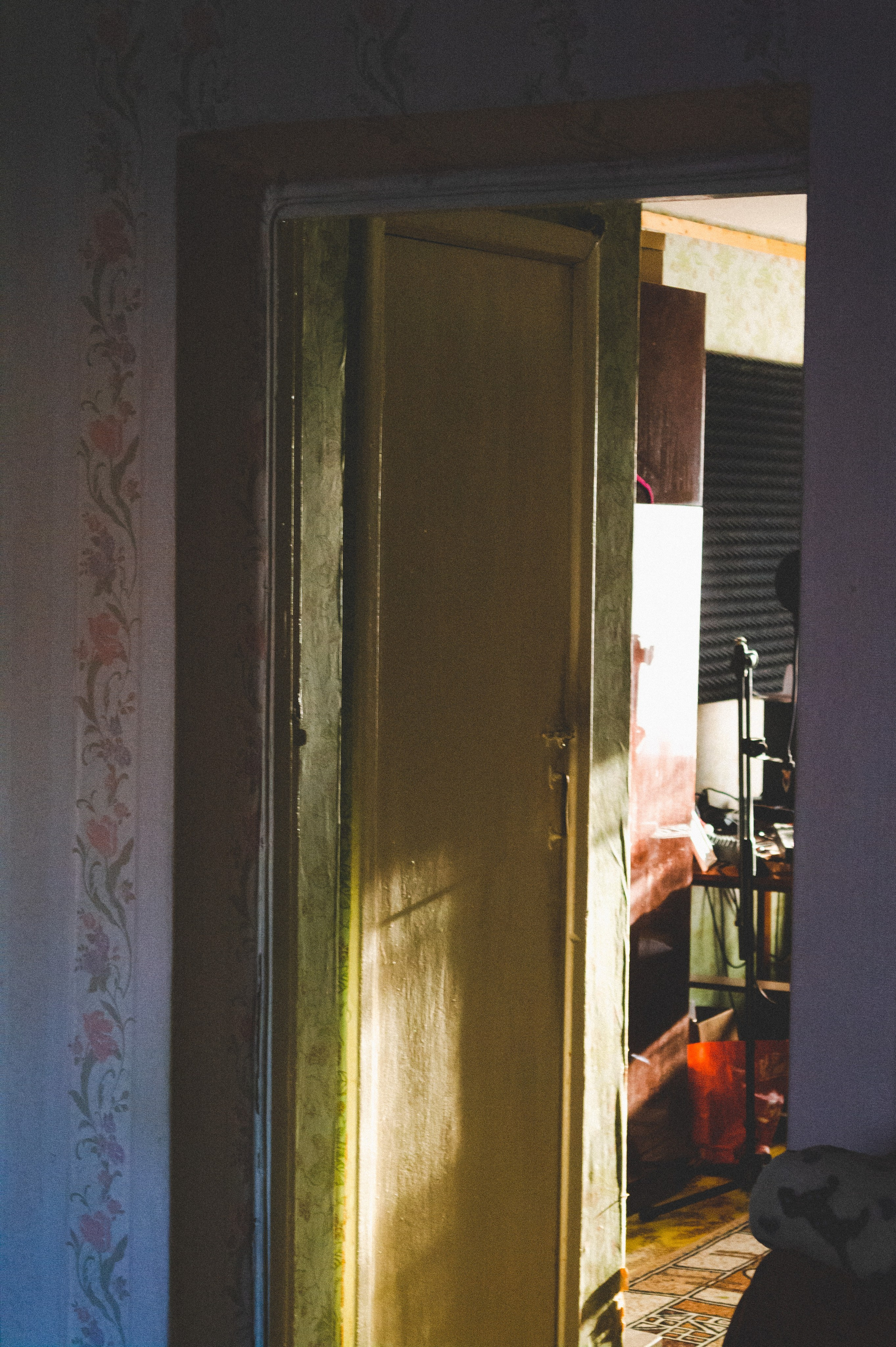 Ноябрь 2025. Den Mirov — Фотограф, Музыкант