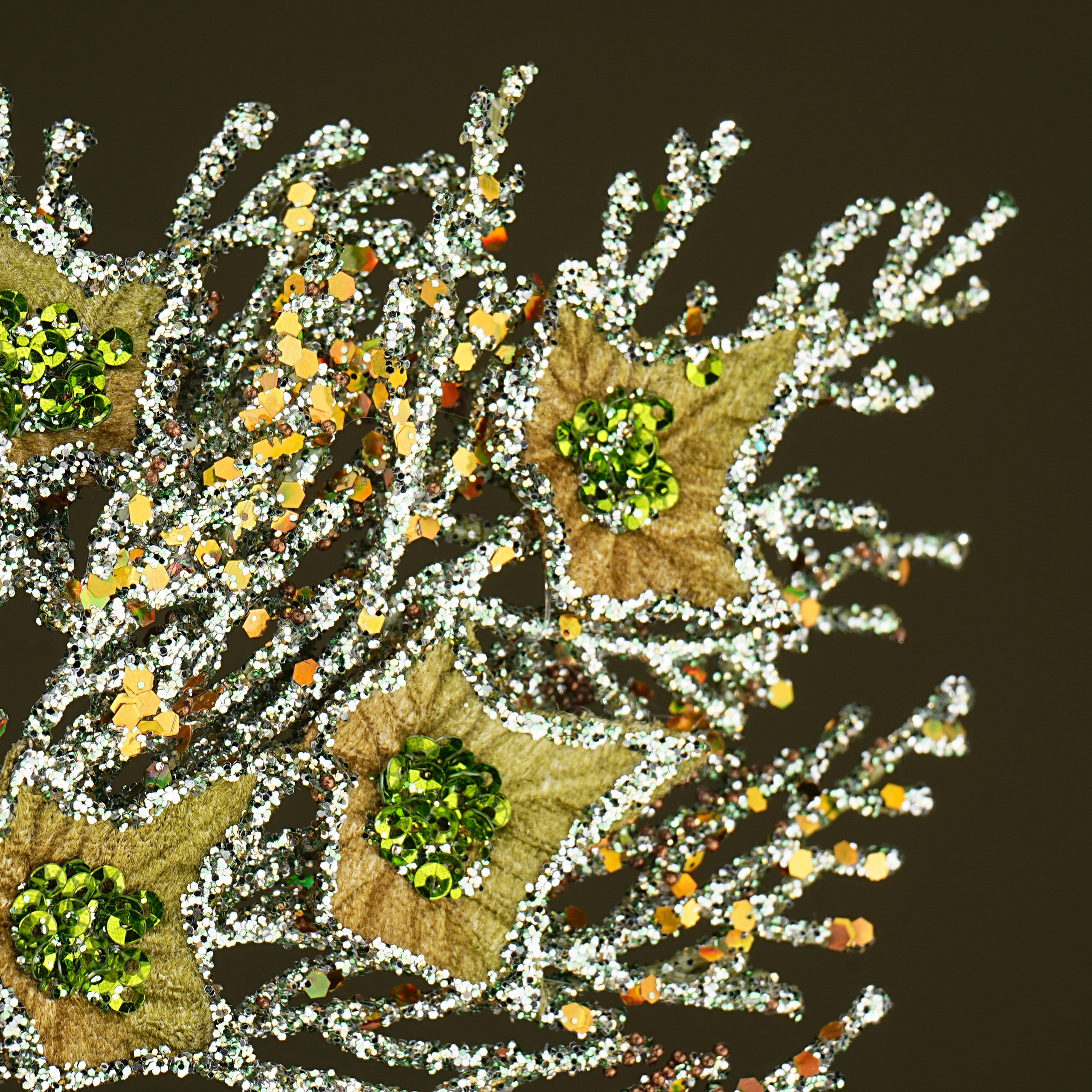 Елочные игрушки и шары. Профессиональный фотограф в Москве и МО