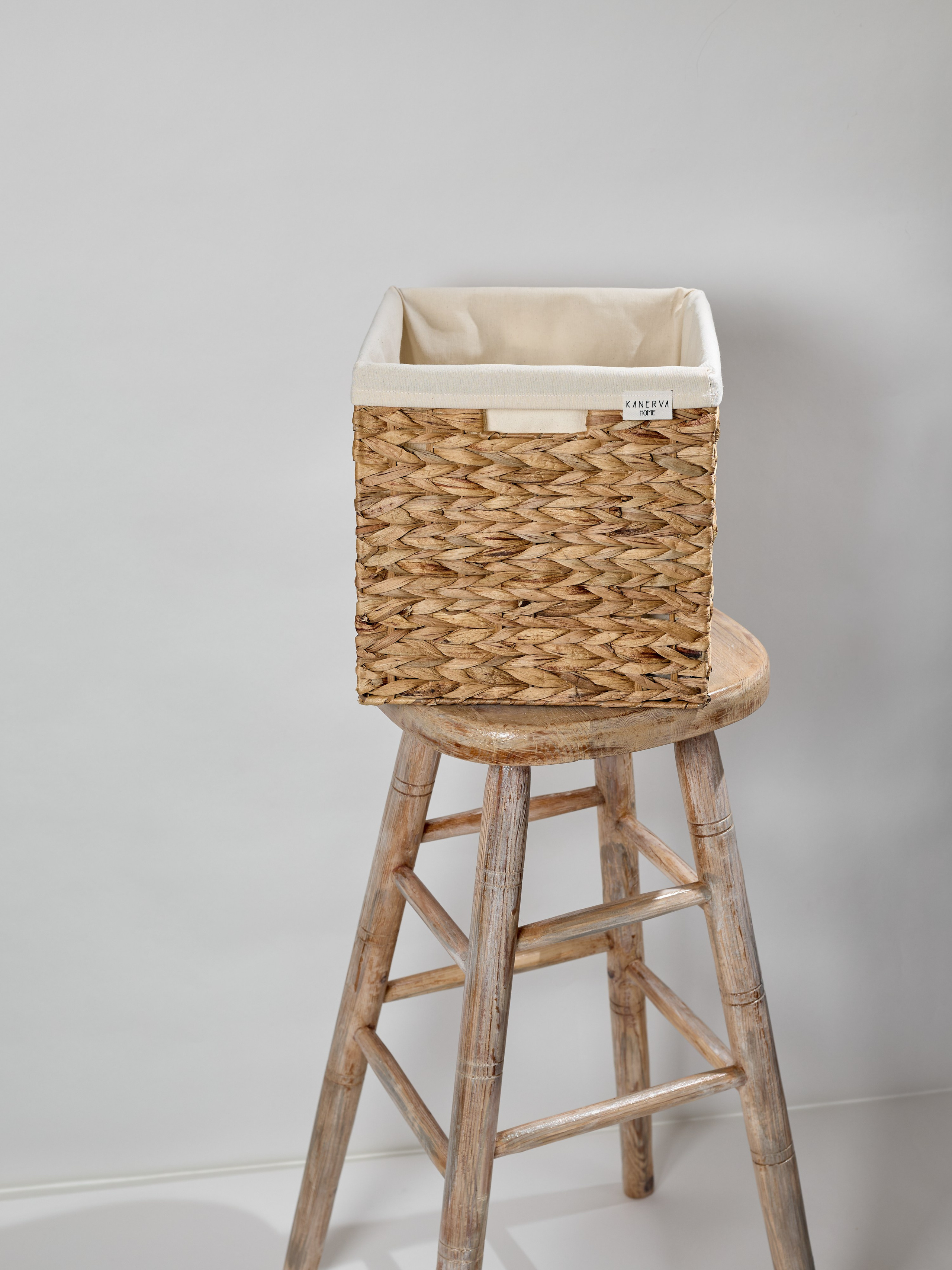 Корзина плетеная. Предметный фотограф Северова Екатерина | Профессиональная предметная съёмка фото и видео в Санкт-Петербурге