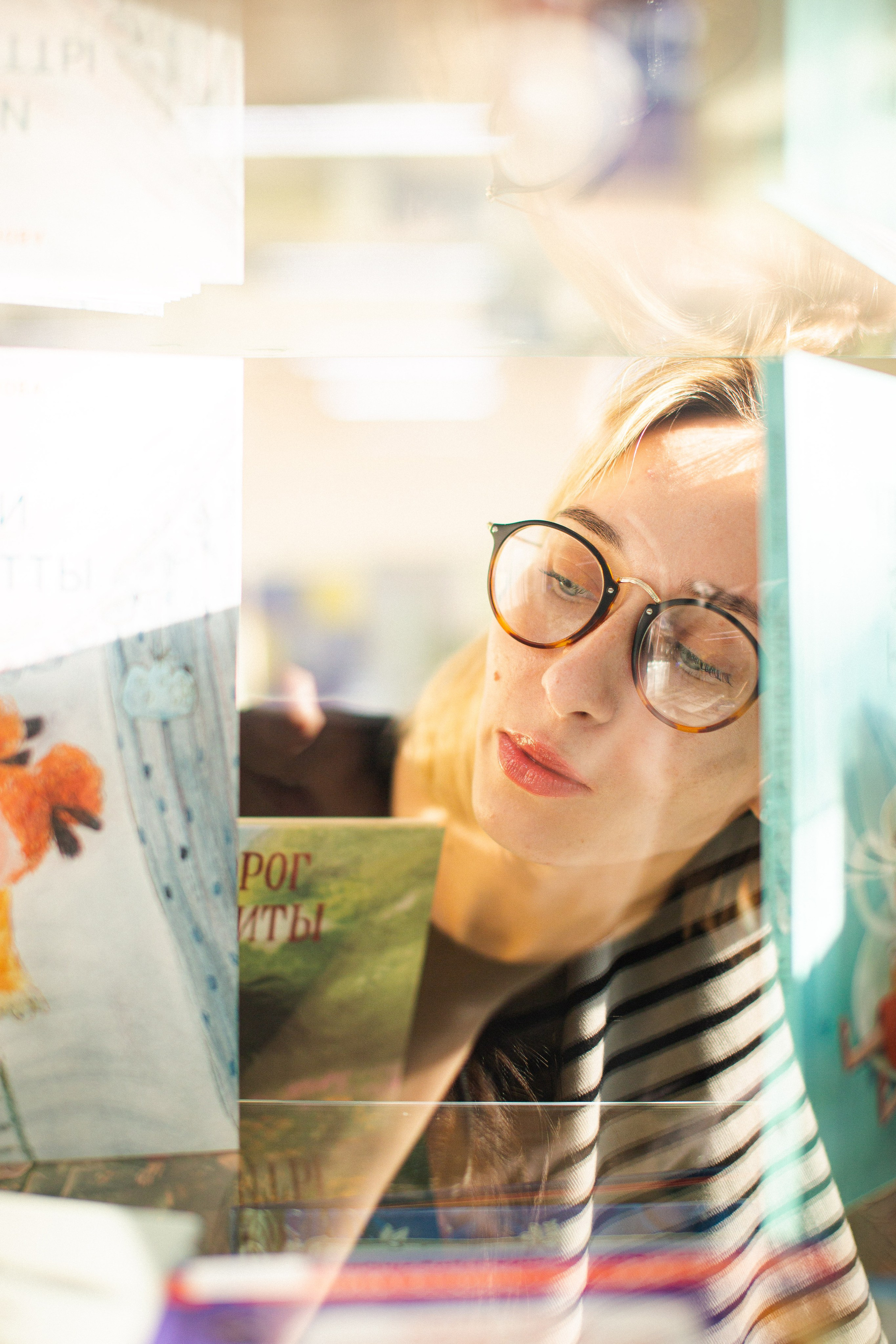 Моя мама работает в книжном. Семейный и детский фотограф в Москве Евгения Загайнова