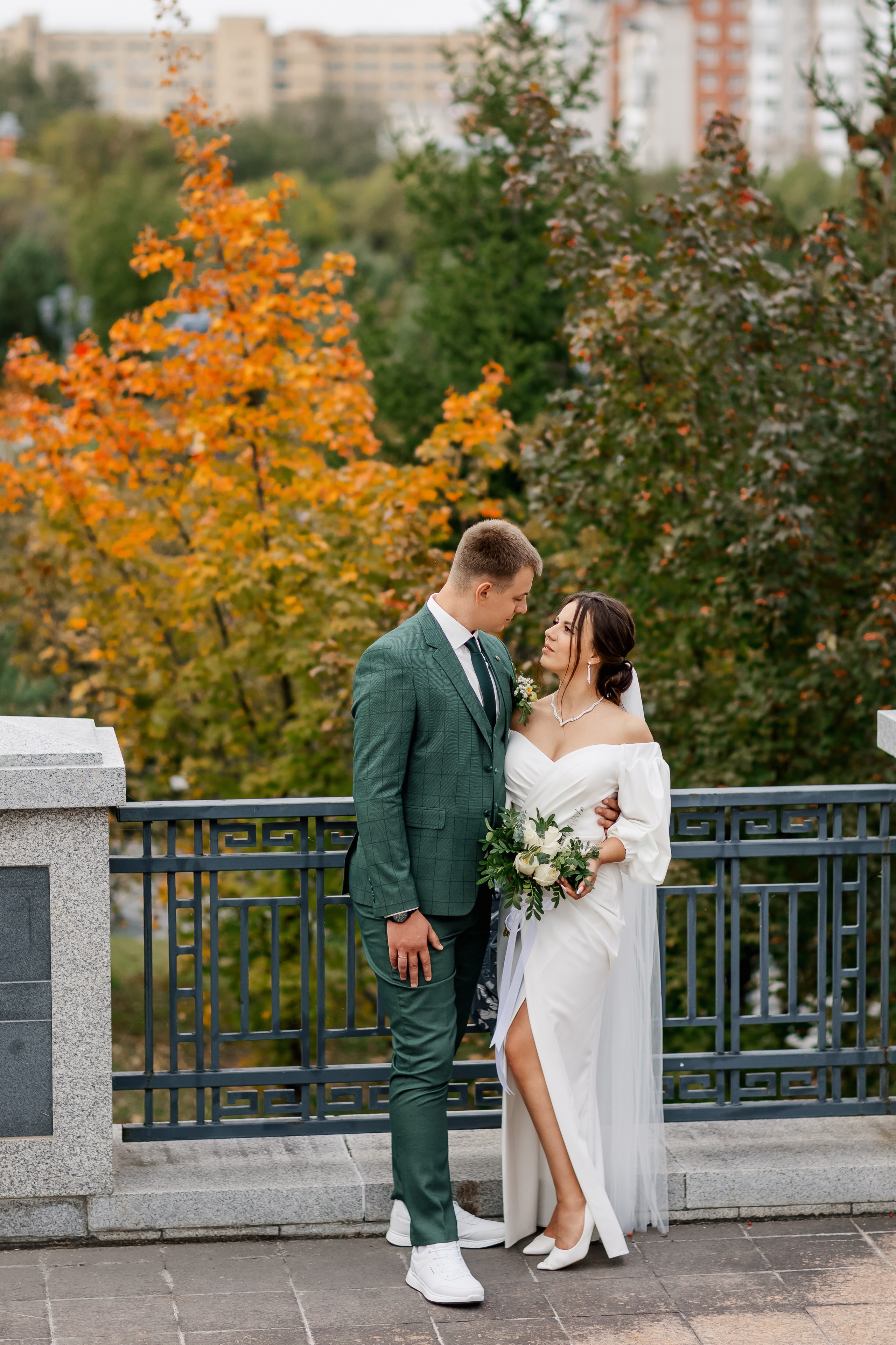 Олег и Юлия. Свадебная прогулка. Свадебный фотограф в Хабаровске