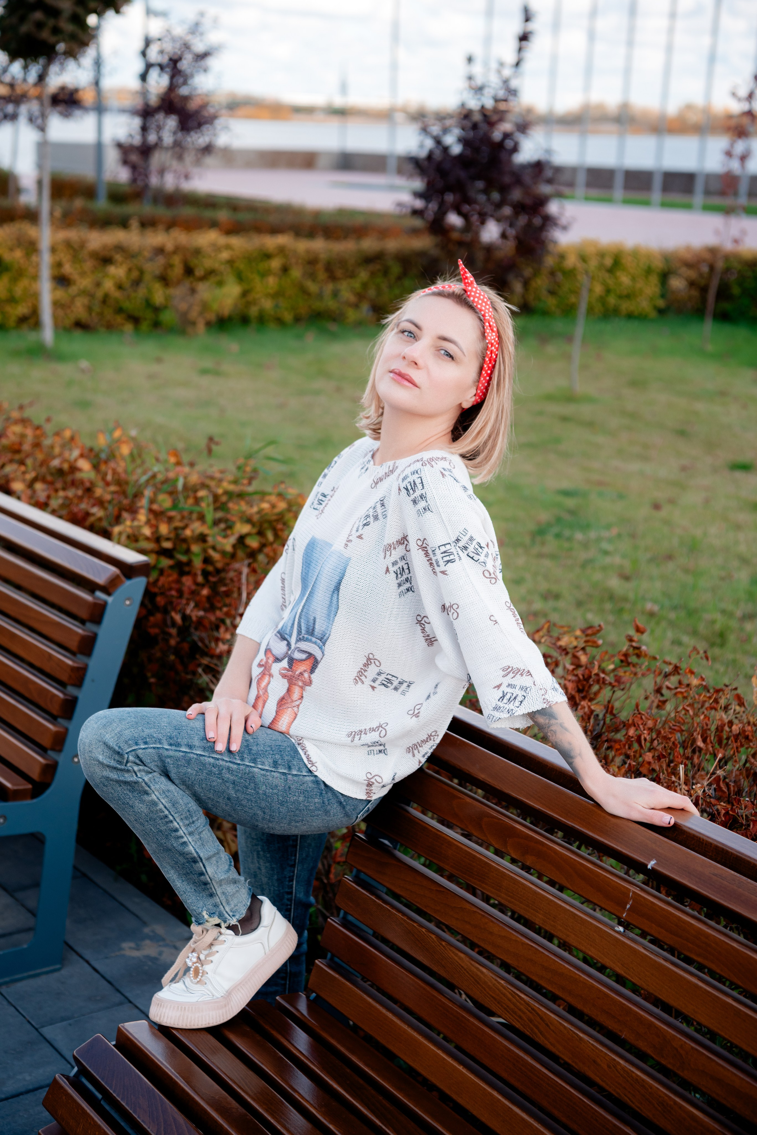 Фотосессия для яркой девушки Лилии на набережной Волгограда. Фотограф в Волгограде и Волжском Александр Горбань