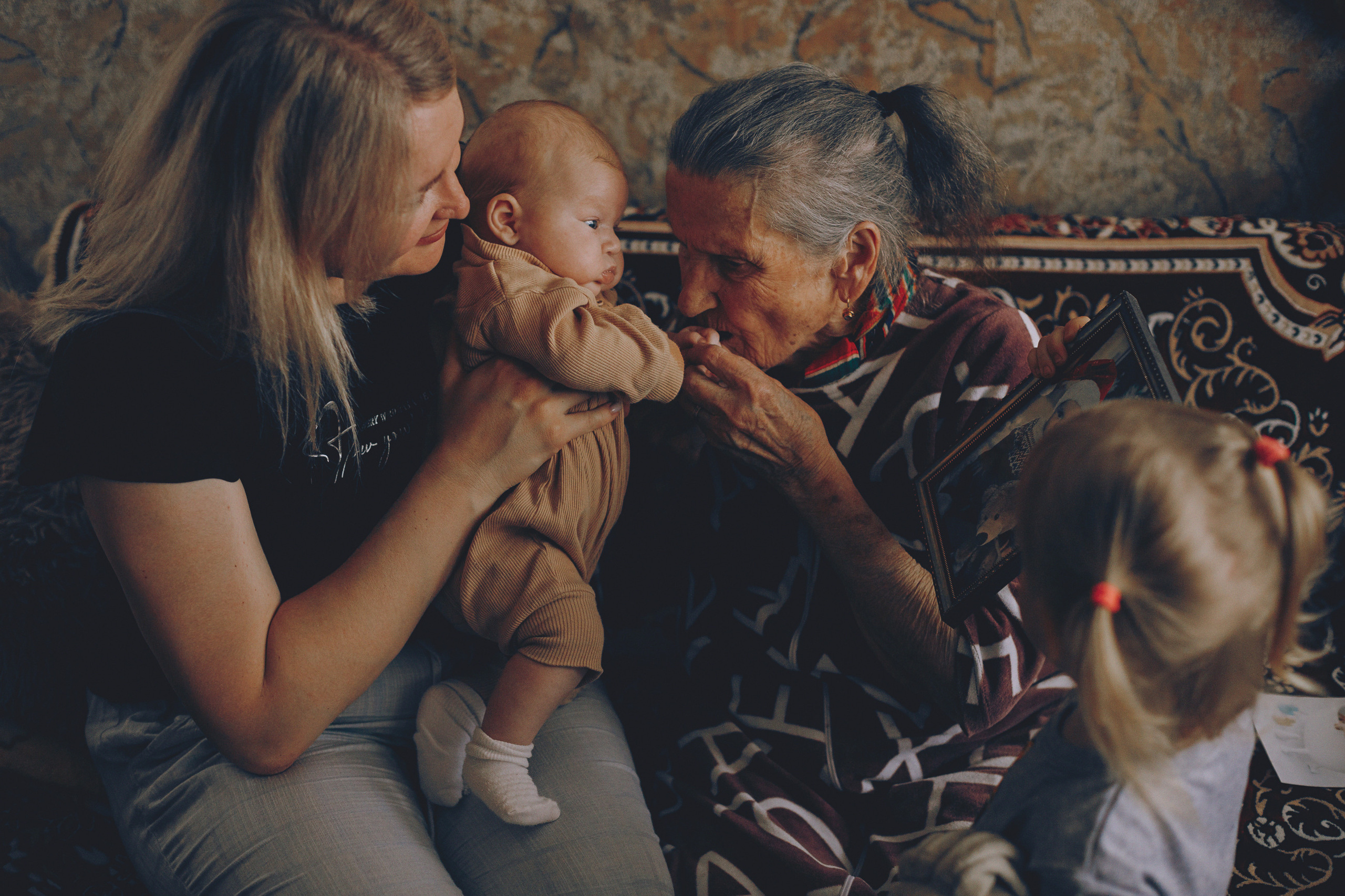 Поколения. Фотограф в Самаре, Отрадном и Кинель-Черкассах Валентина Шевцова