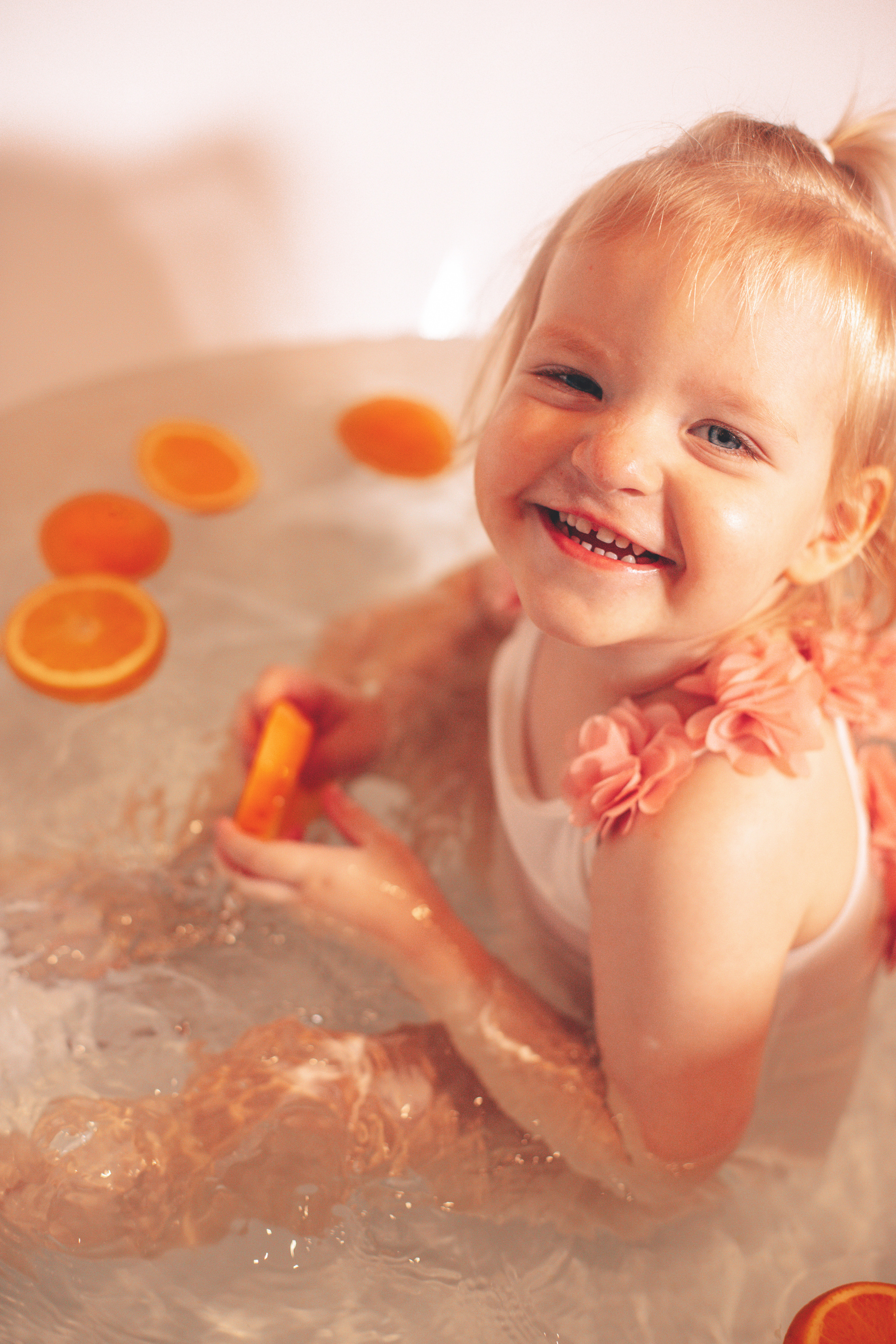 Ванная с молоком. Фотограф в Самаре, Отрадном и Кинель-Черкассах Валентина Шевцова