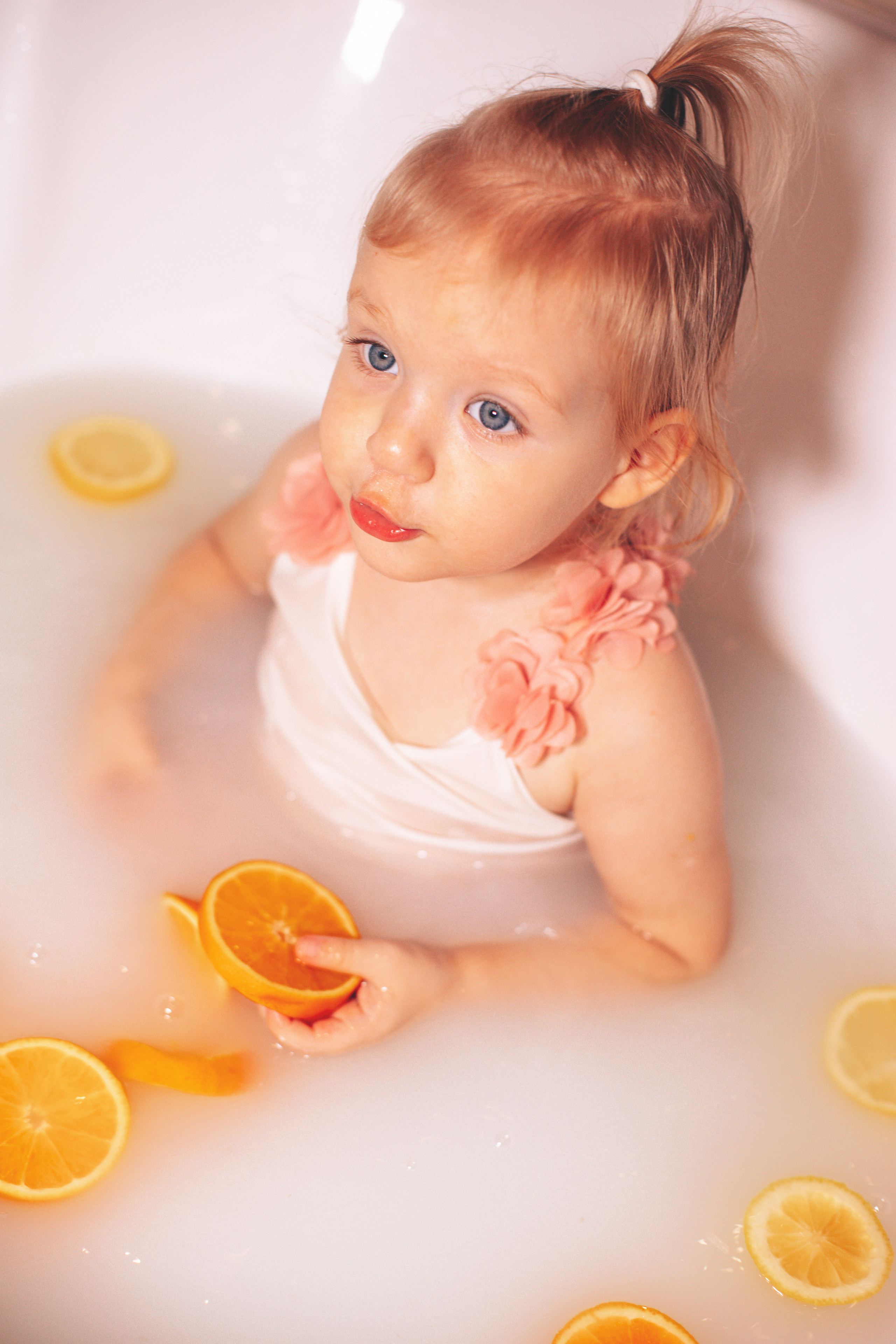 Ванная с молоком. Фотограф в Самаре, Отрадном и Кинель-Черкассах Валентина Шевцова