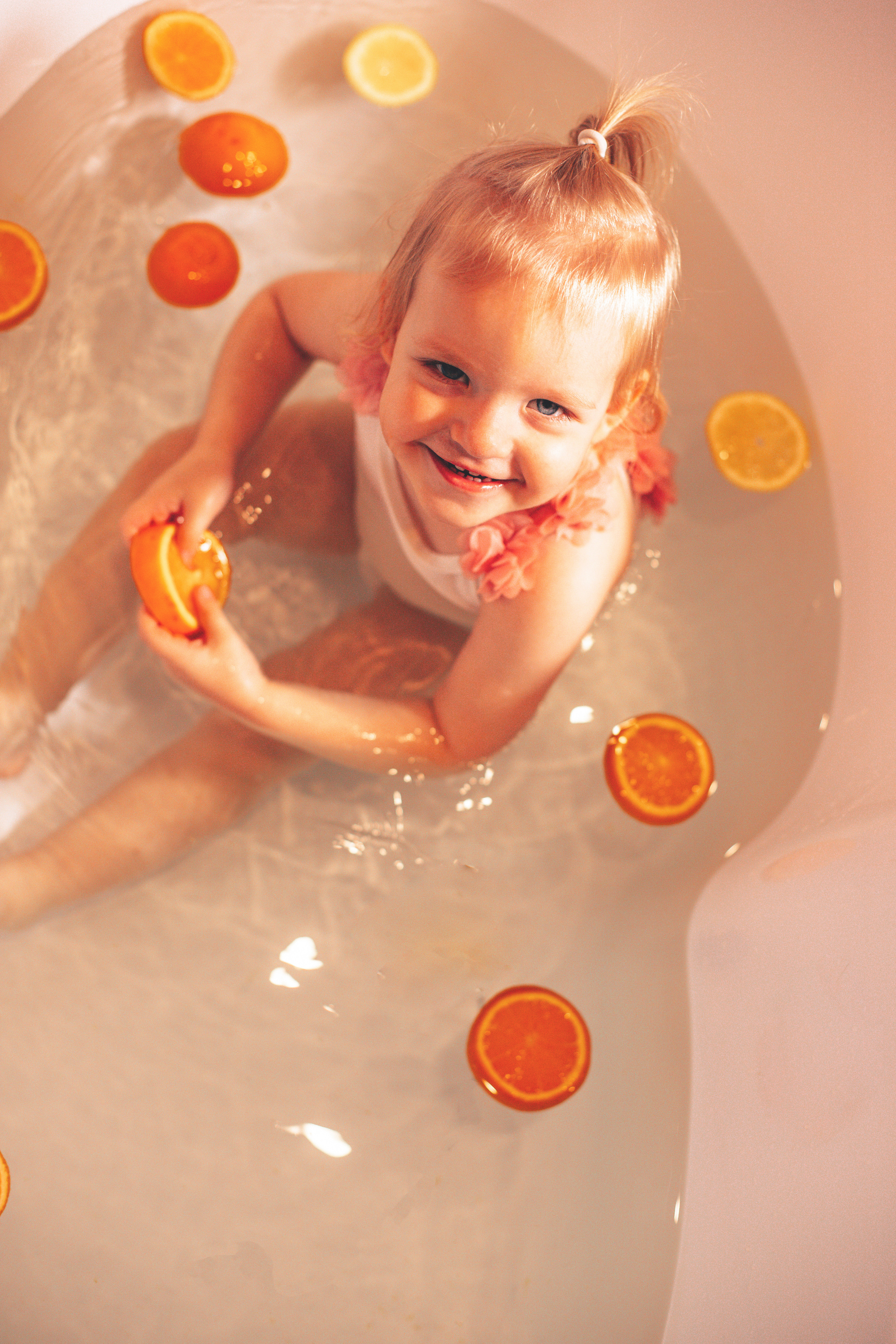 Ванная с молоком. Фотограф в Самаре, Отрадном и Кинель-Черкассах Валентина Шевцова