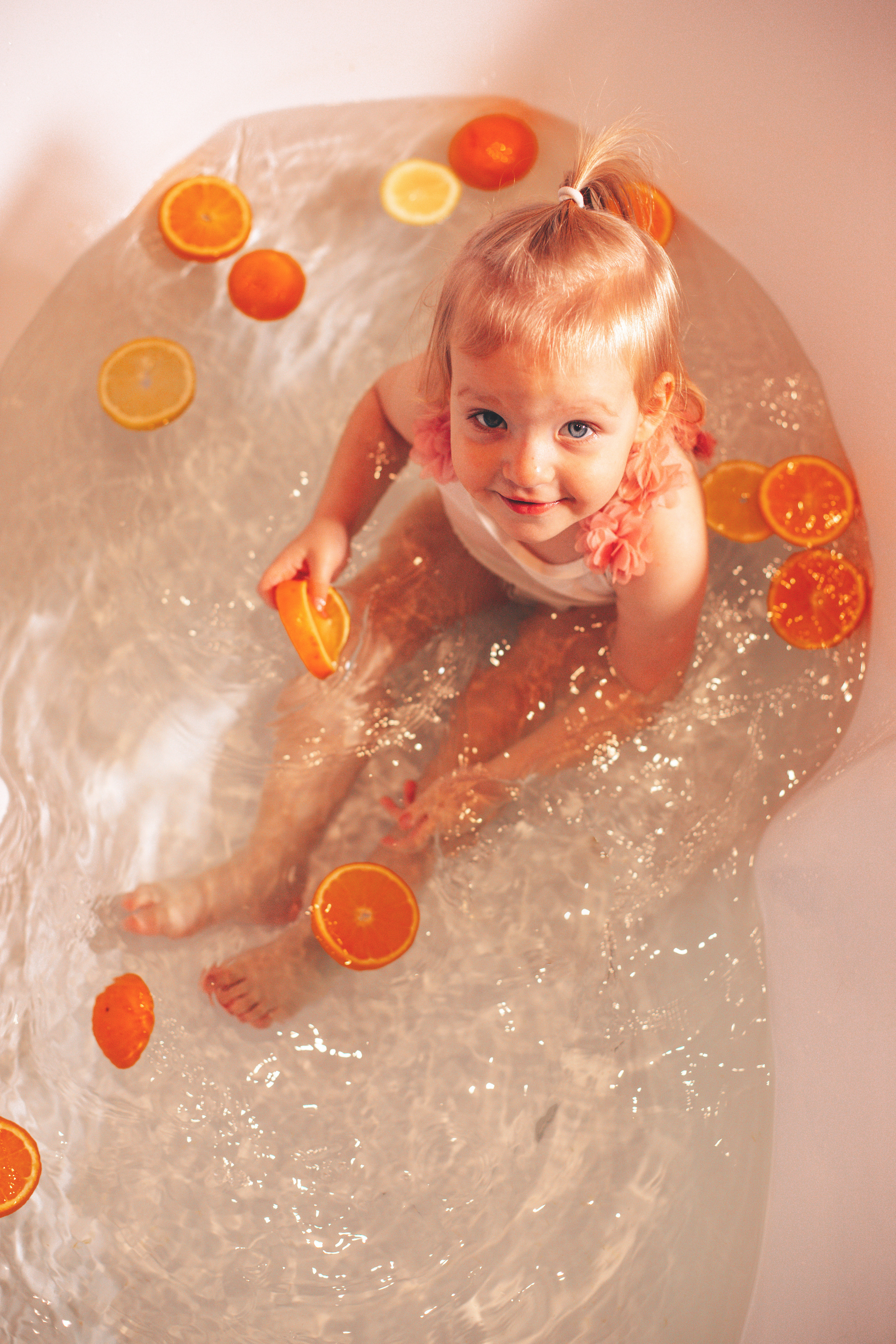 Ванная с молоком. Фотограф в Самаре, Отрадном и Кинель-Черкассах Валентина Шевцова