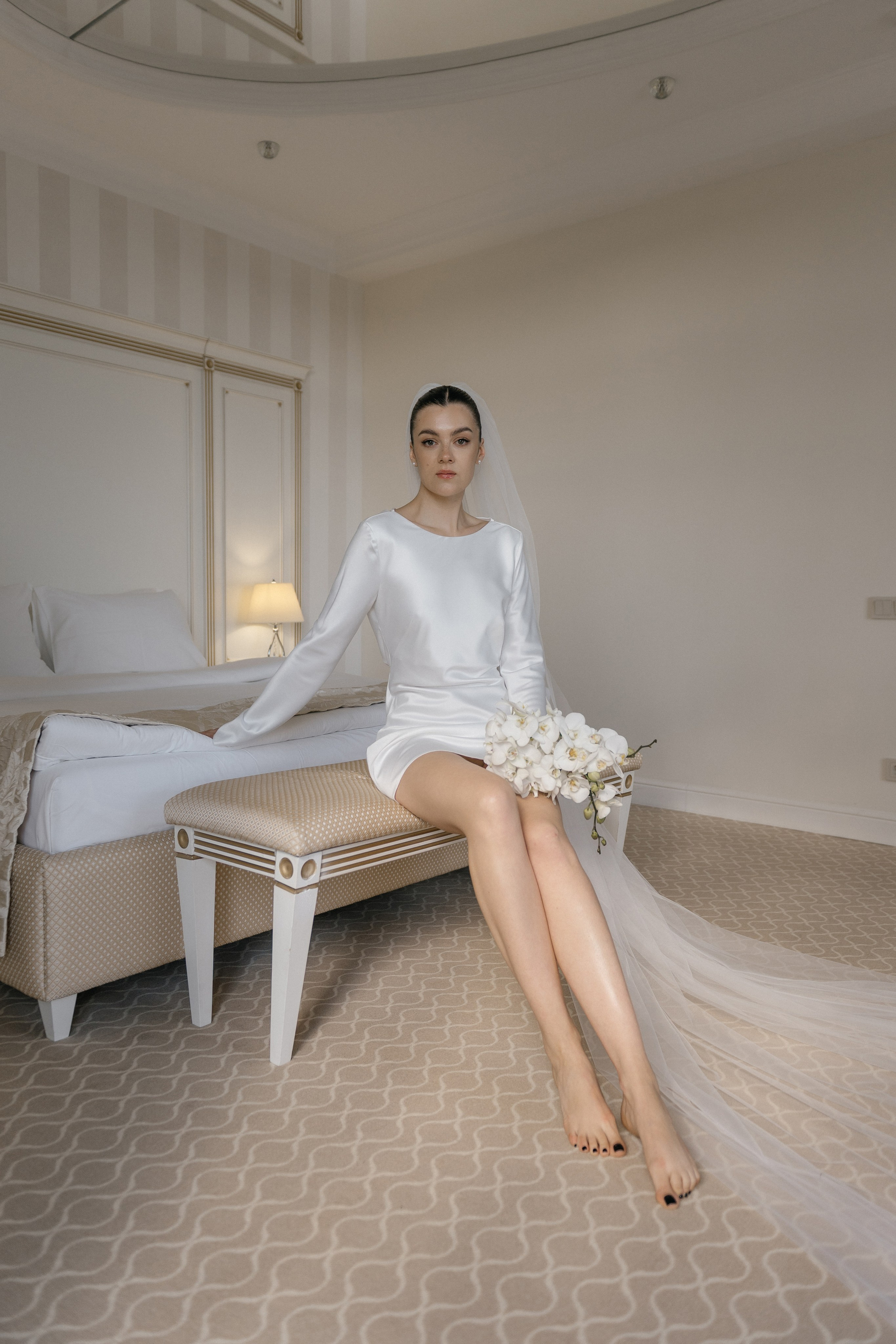Wedding day in VERSAL PARK. Wedding PHOTOGRAPHER Andrew Vnukov