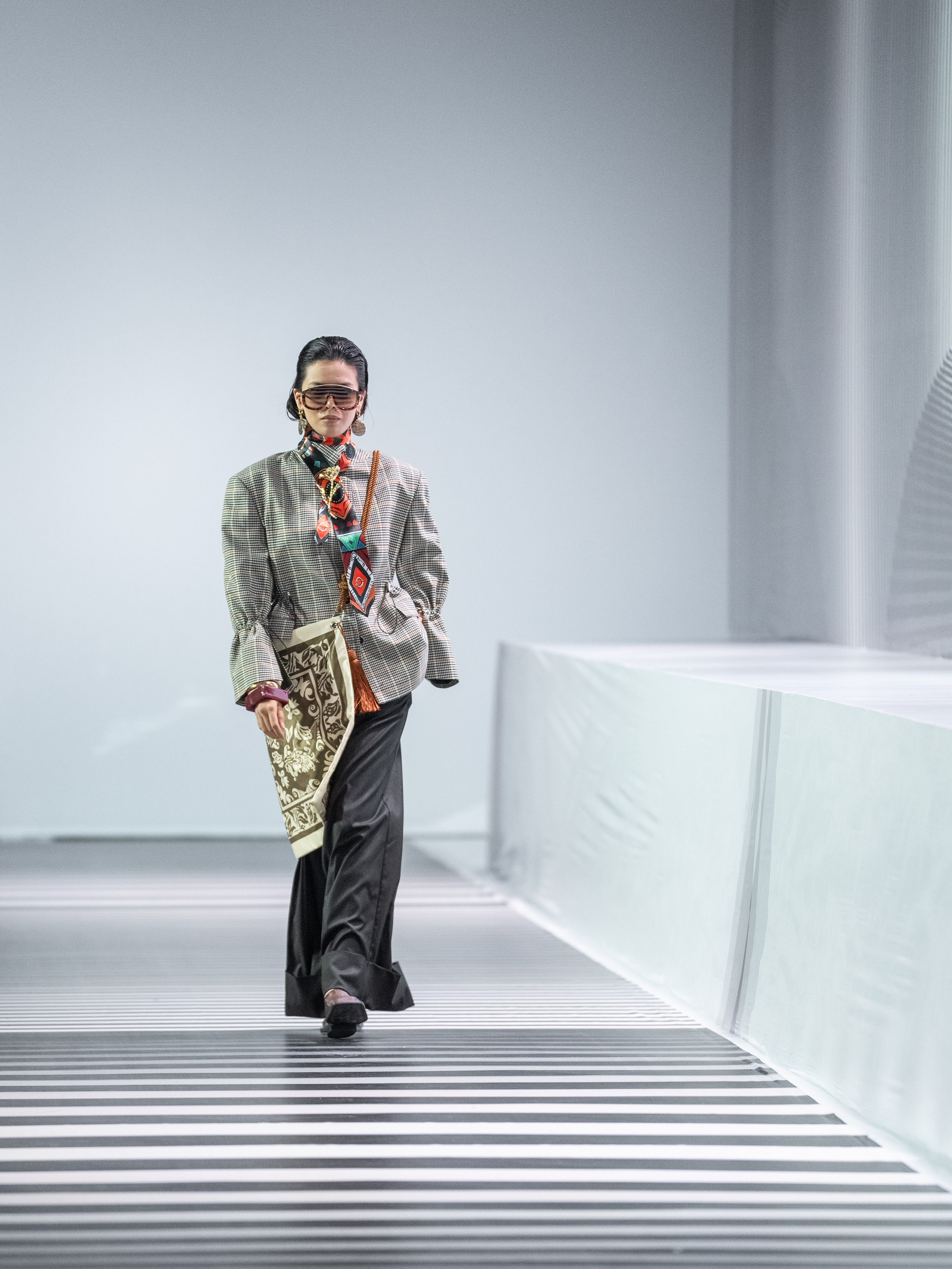 Brand Shakerbay. Сайт Алматинского НЮ АРТ, будуар и фэшн фотографа Дениса Карпенко