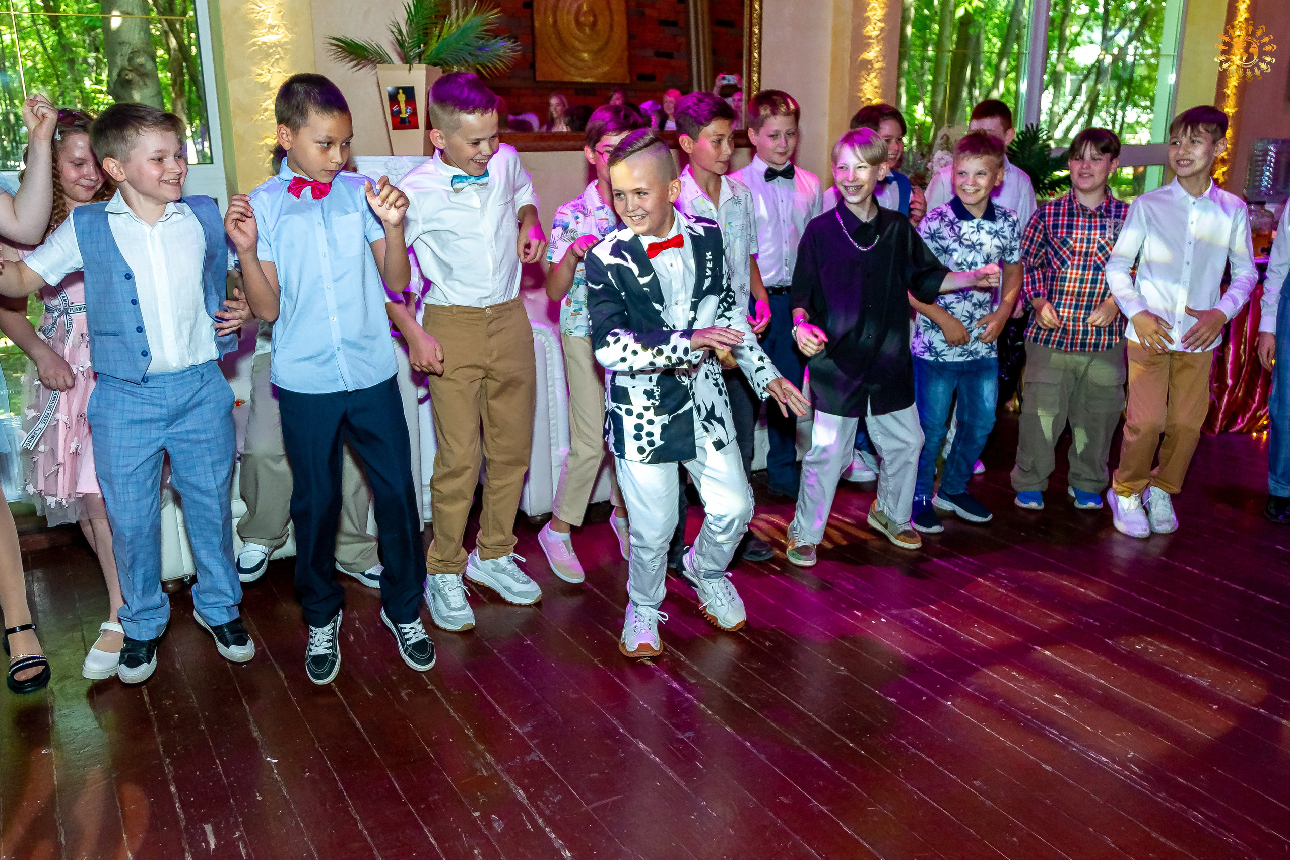 Выпускной 4-го класса 2024. Школа 2109. Репортажная съемка в Москве и области. Анималистика