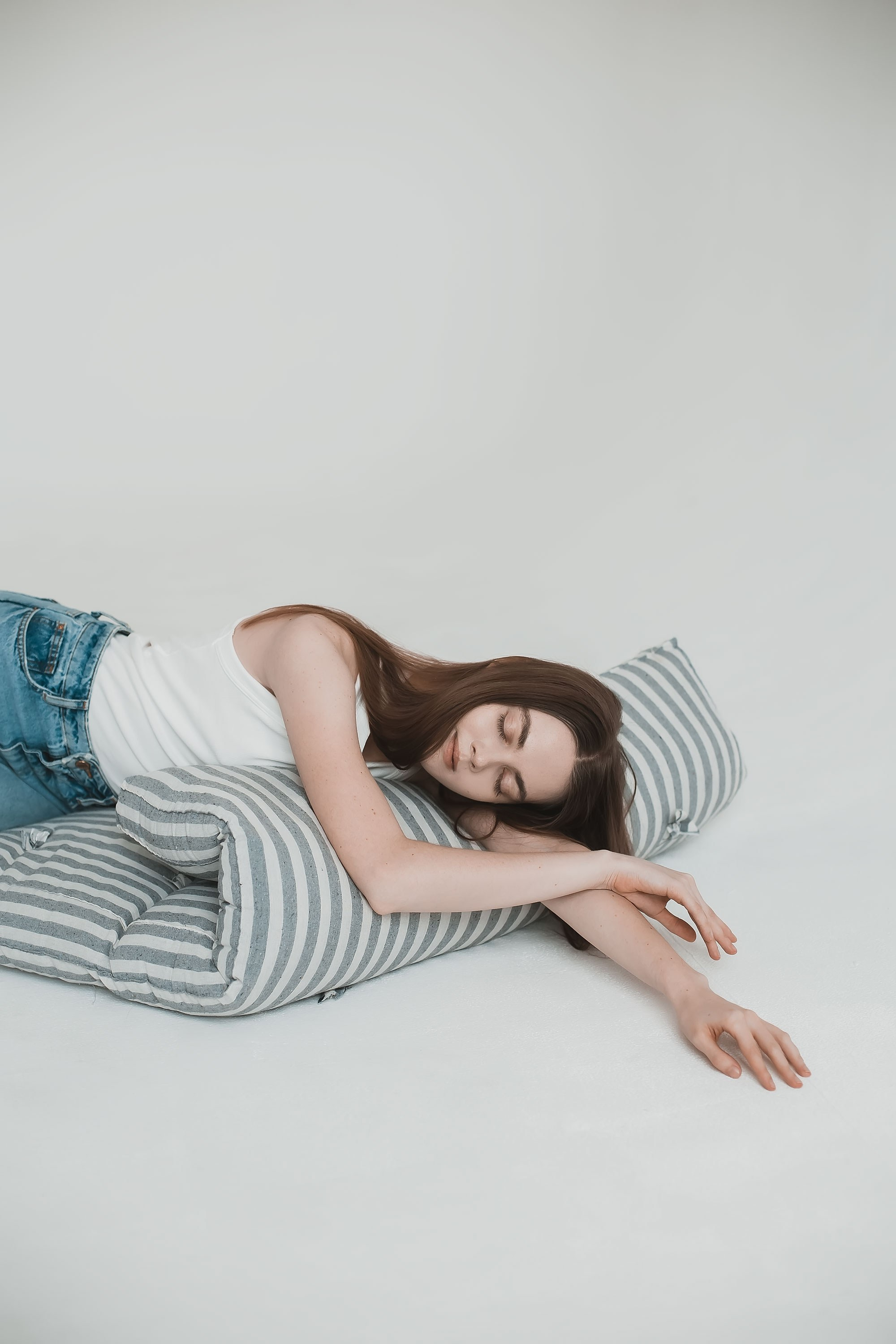 Минималистическая съёмка на матрасе. Семейный, индивидуальный фотограф в Москве Ангели Марина