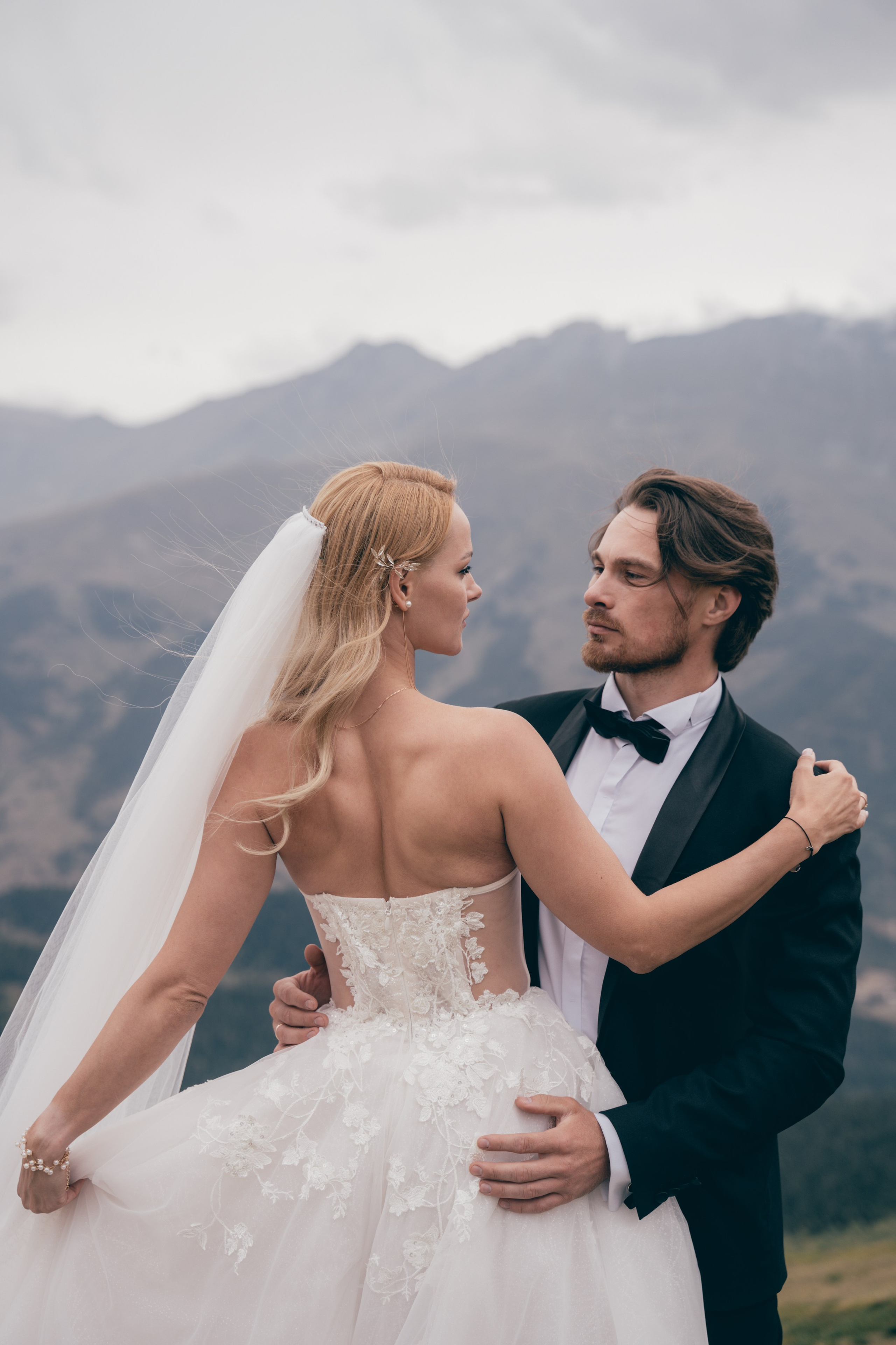 Индивидуальная фотосессия в горах Фотограф КМВ Пятигорск, Железноводск, Ессентуки, Кисловодск Архыз Домбай Горы. Фотограф КМВ|ГОРЫ Пятигорск Железноводск Ессентуки Кисловодск Домбай Архыз Эльбрус