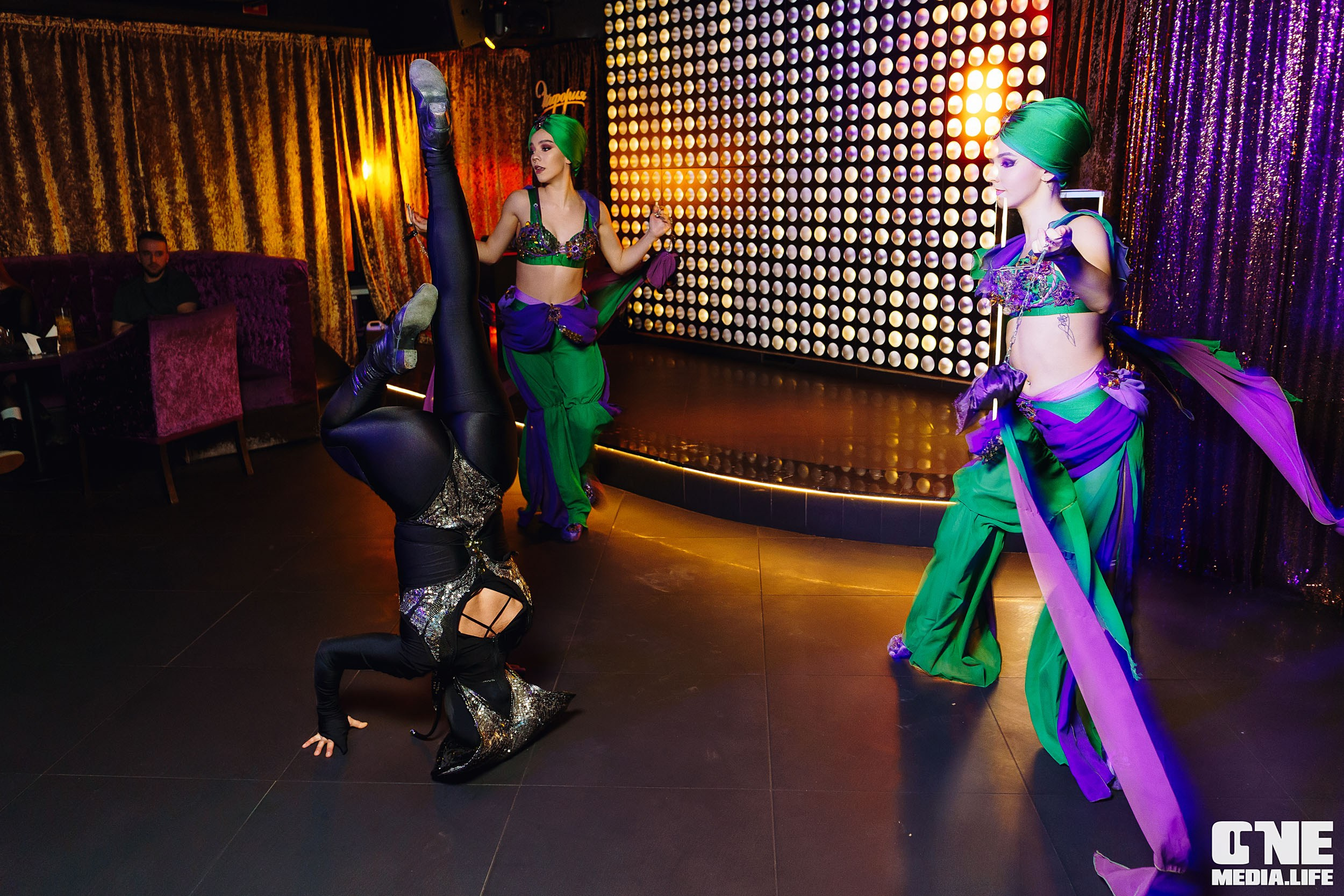 Фоторепортаж из караоке-клуба Эйфория. One Media Life: фоторепортажи, фотоотчеты с мероприятий и заведений