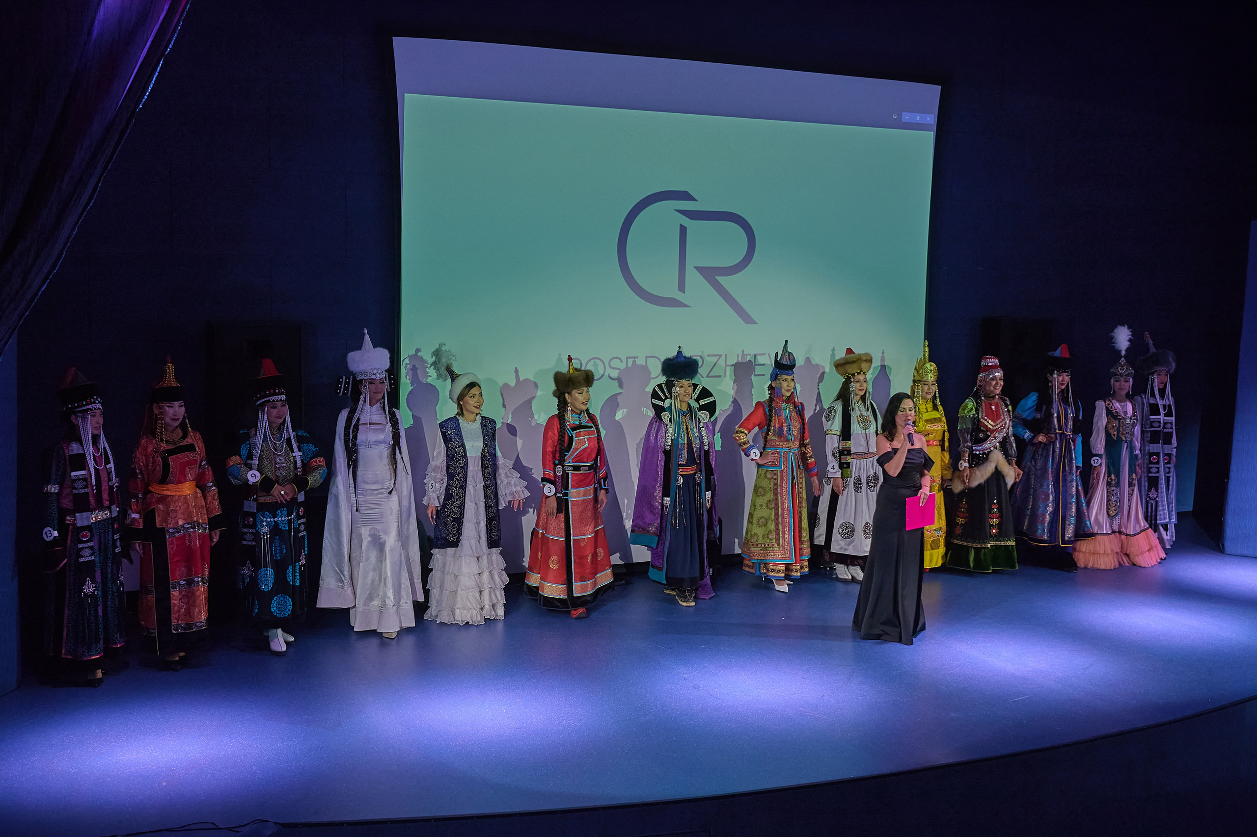 Миссис Азия 2025 (Москва). Репортаж | фотосъемка в Москве и РФ | Фотограф Александр Емелькин