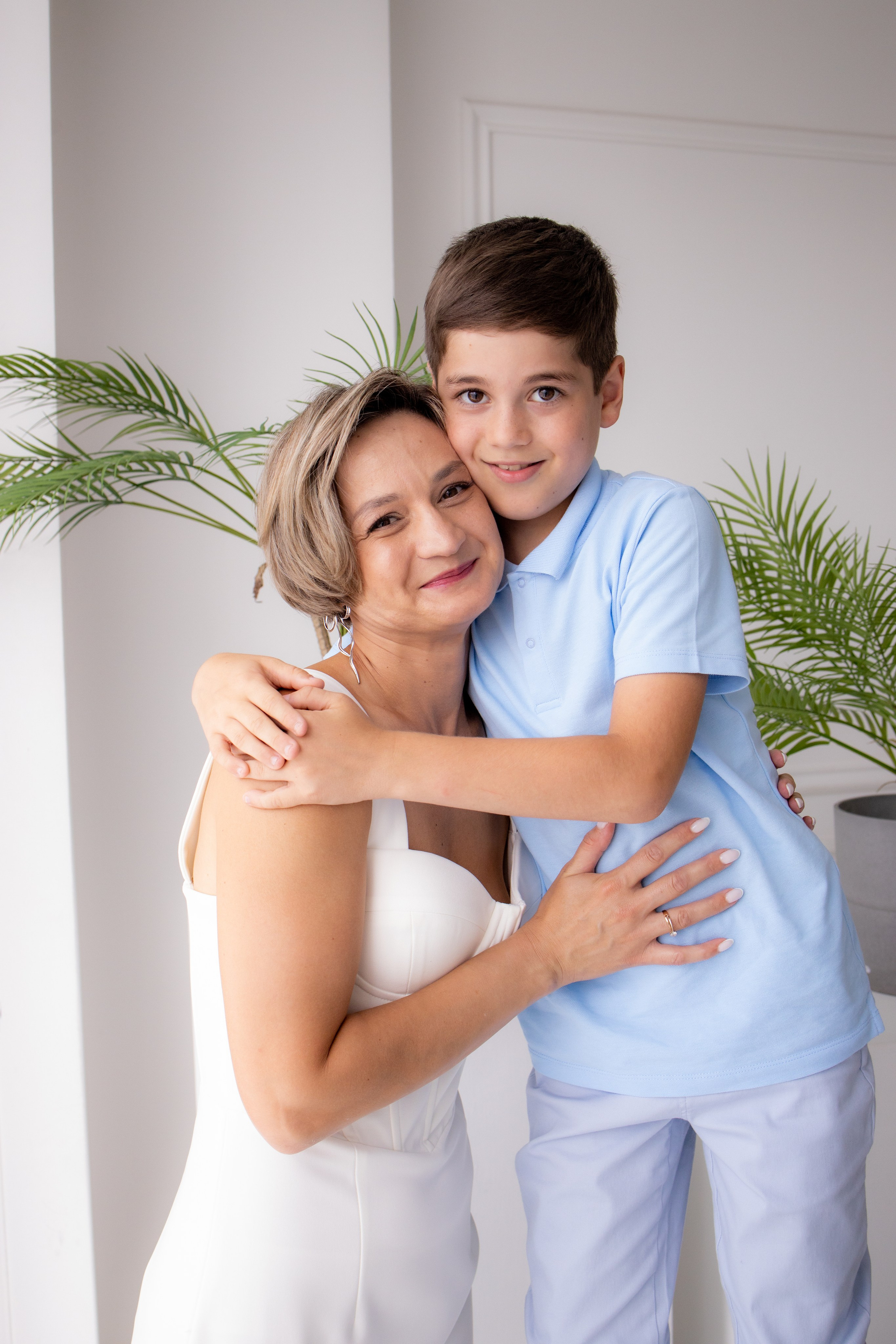 Иван и Мария (с семьей в фотостудии). Фотограф Новосибирск