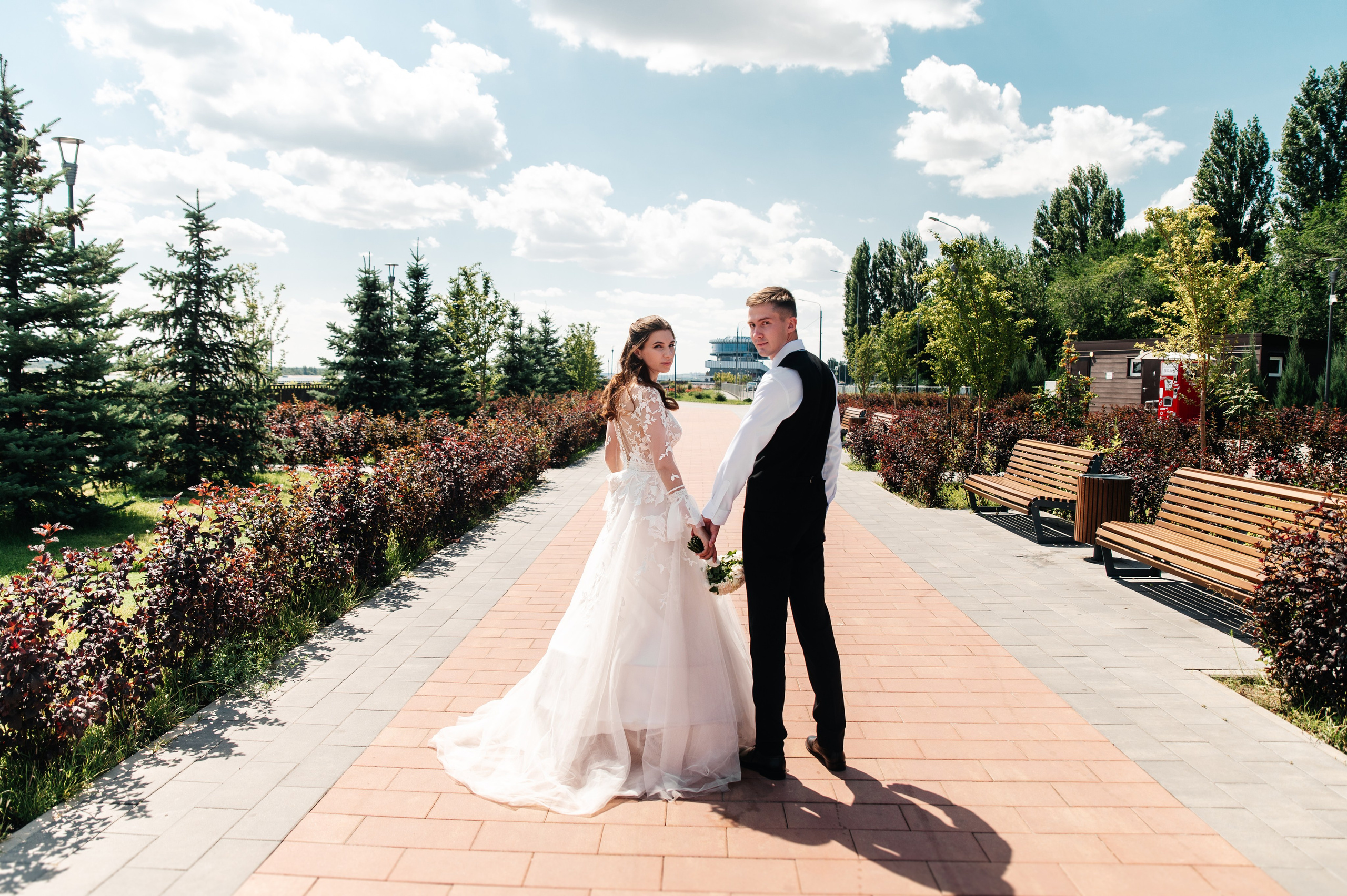 Анонс 03-08-24. Свадебный и travel фотограф в Волгограде, Сочи, Домбае, Европе