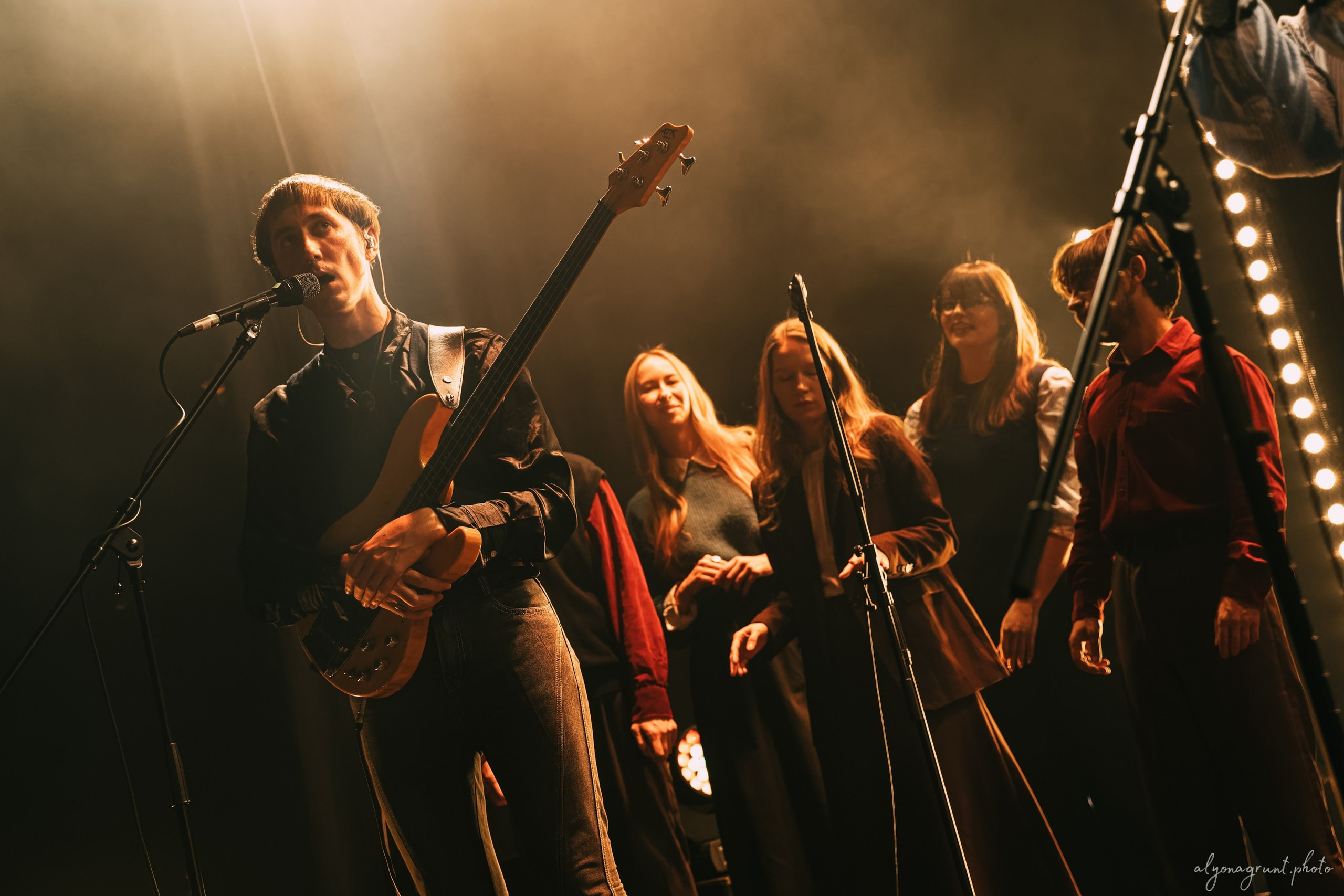 Сова, фоторепортаж, СПб, Космонавт, 18.12.2025. Алена Адрианова: фотограф в Санкт-Петербурге