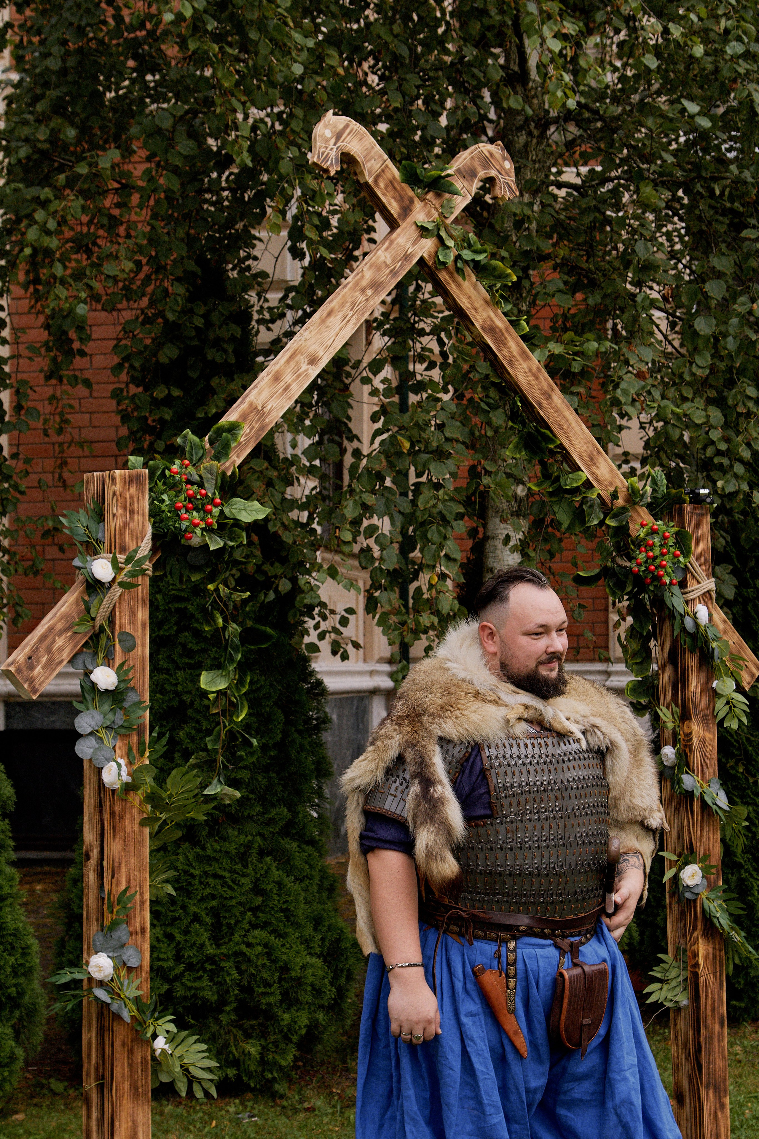 Юлия и Антон. Выездная роспись в стиле викингов. Фотограф лавстори Москва/МО Приятелева Ангелина