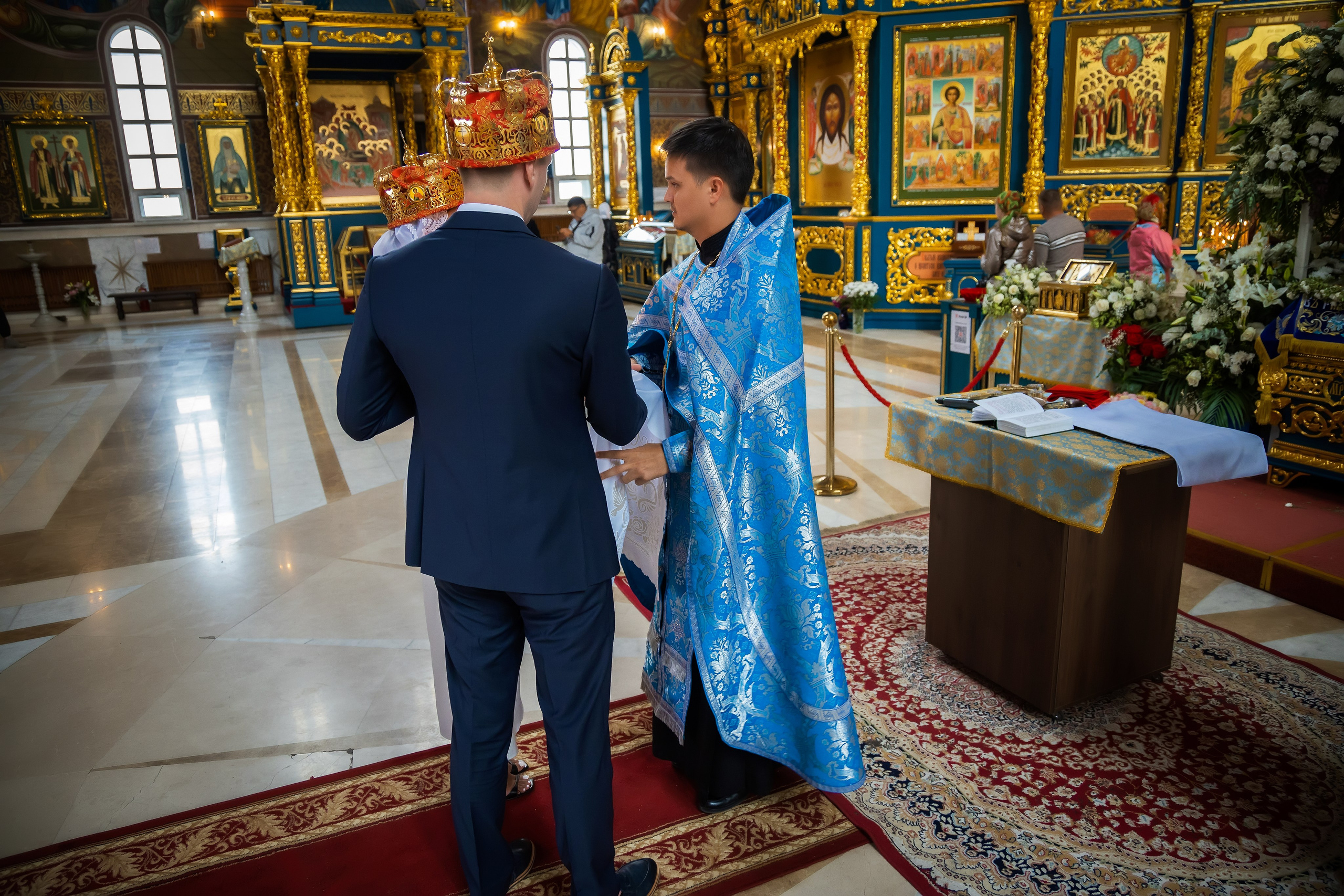 В Храме. Семейный и Свадебный фотограф в Астане Александр Астапов