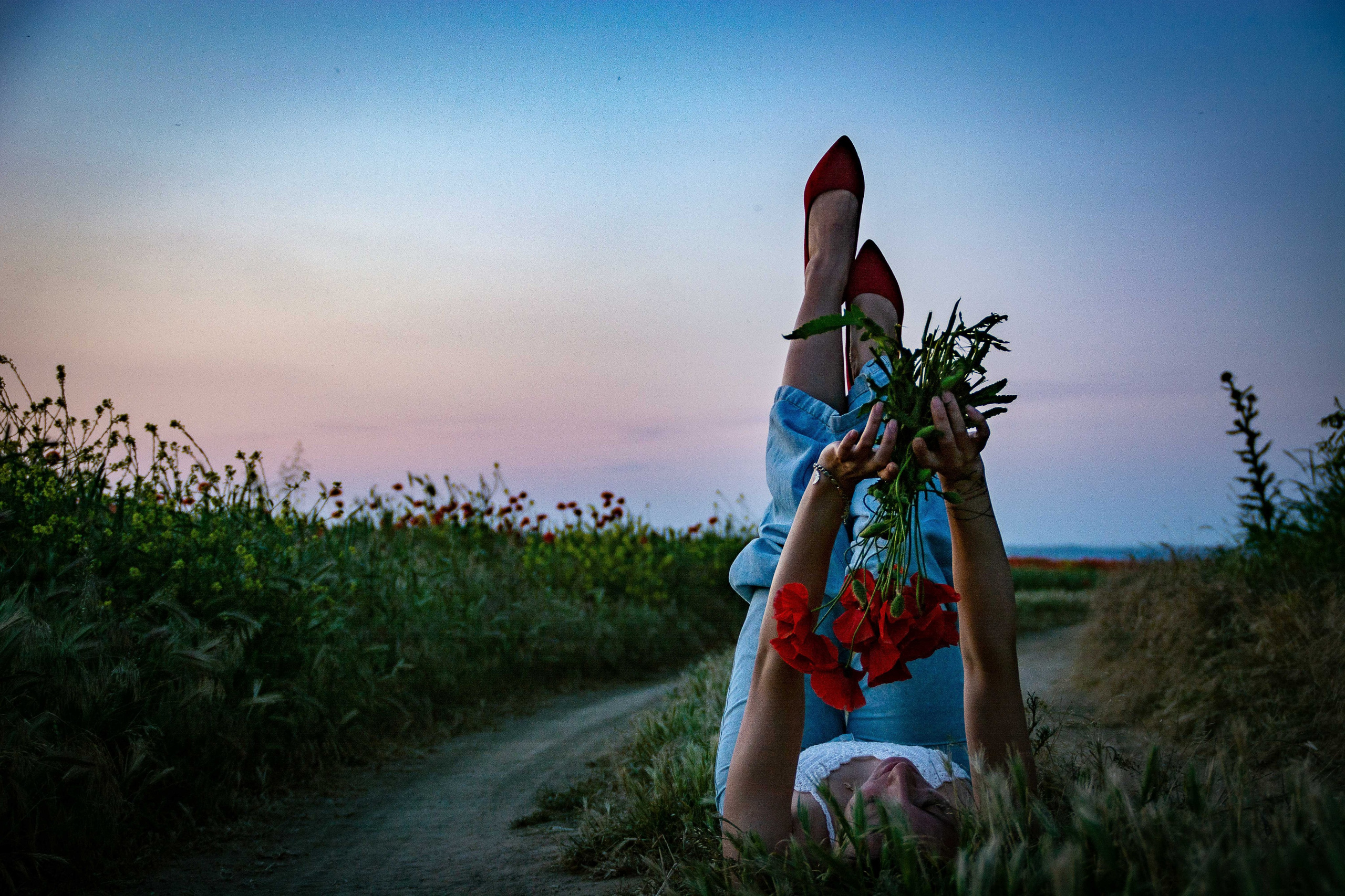 Фотосессия в поле маков. Елена Волкова семейный фотограф в станице Гостагаевской города-курорта Анапа