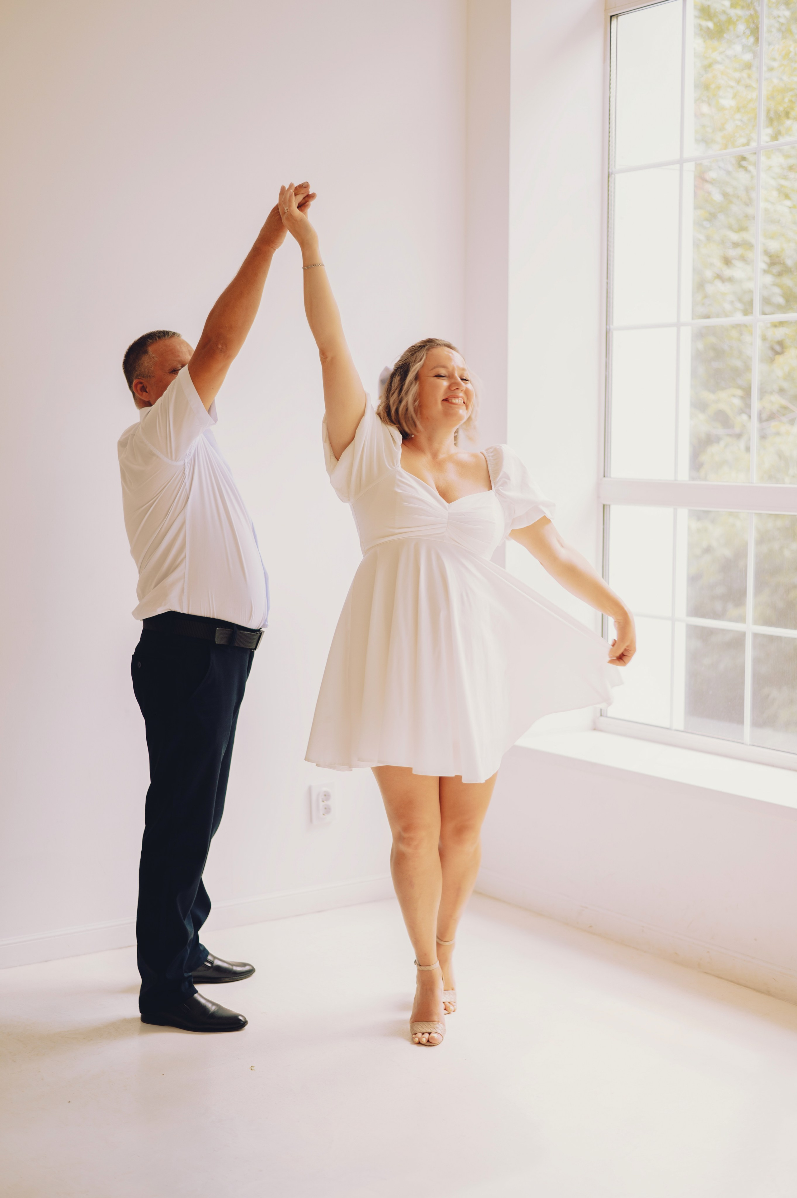 Свадебная фотосессия в студии. Фотограф в Кирове Инна Софронова