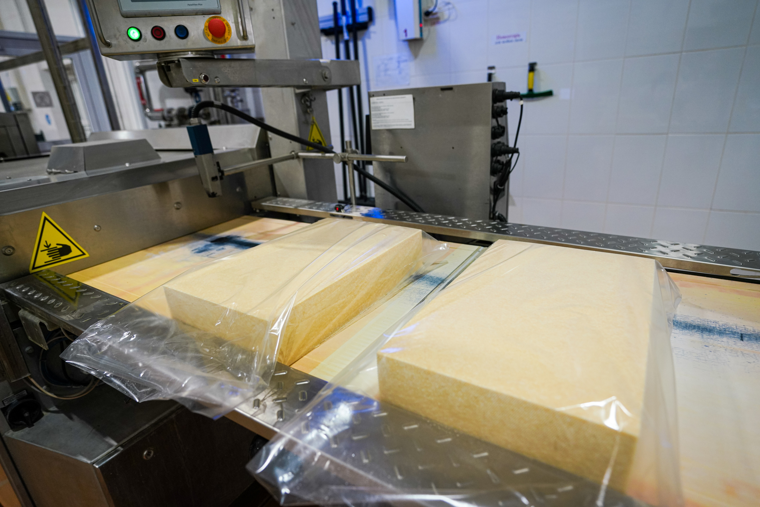 Завод «Азбука Сыра» г. Мамадыш. Фотограф Казань