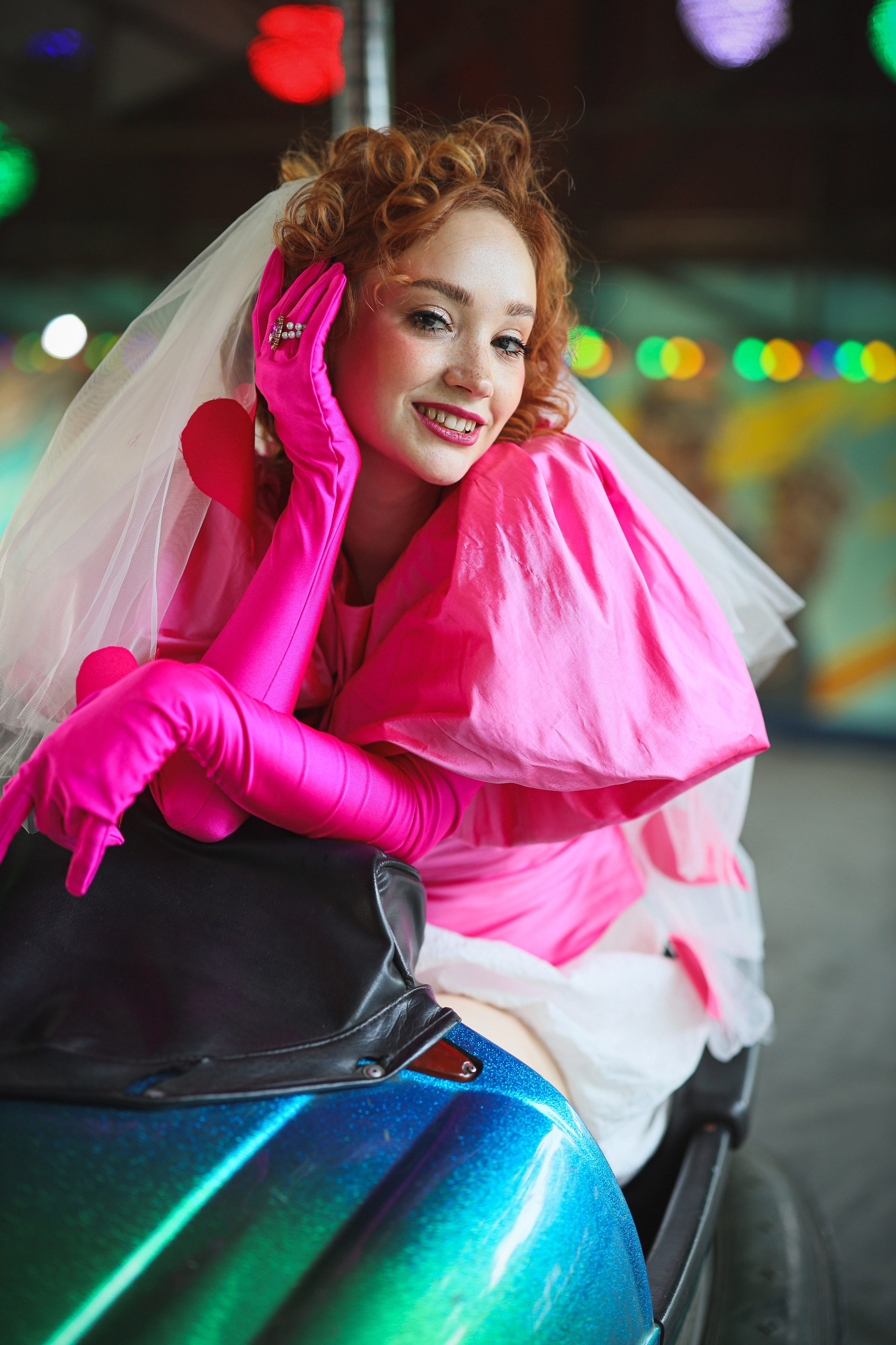 Свадебная фотосессия в парке аттракционов. Свадебный и семейный фотограф в Абхазии Жанна Соснина
