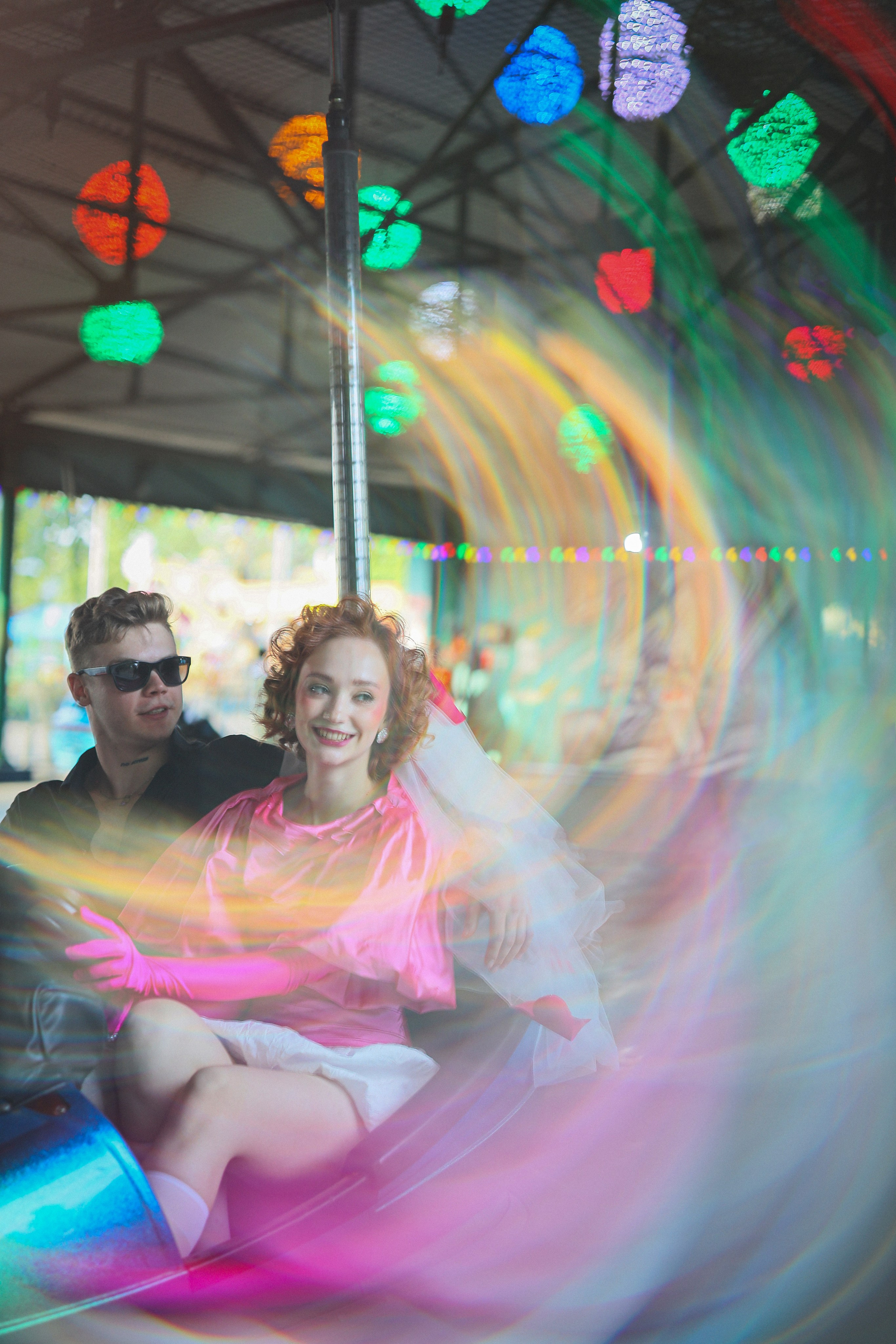 Свадебная фотосессия в парке аттракционов. Свадебный и семейный фотограф в Абхазии Жанна Соснина