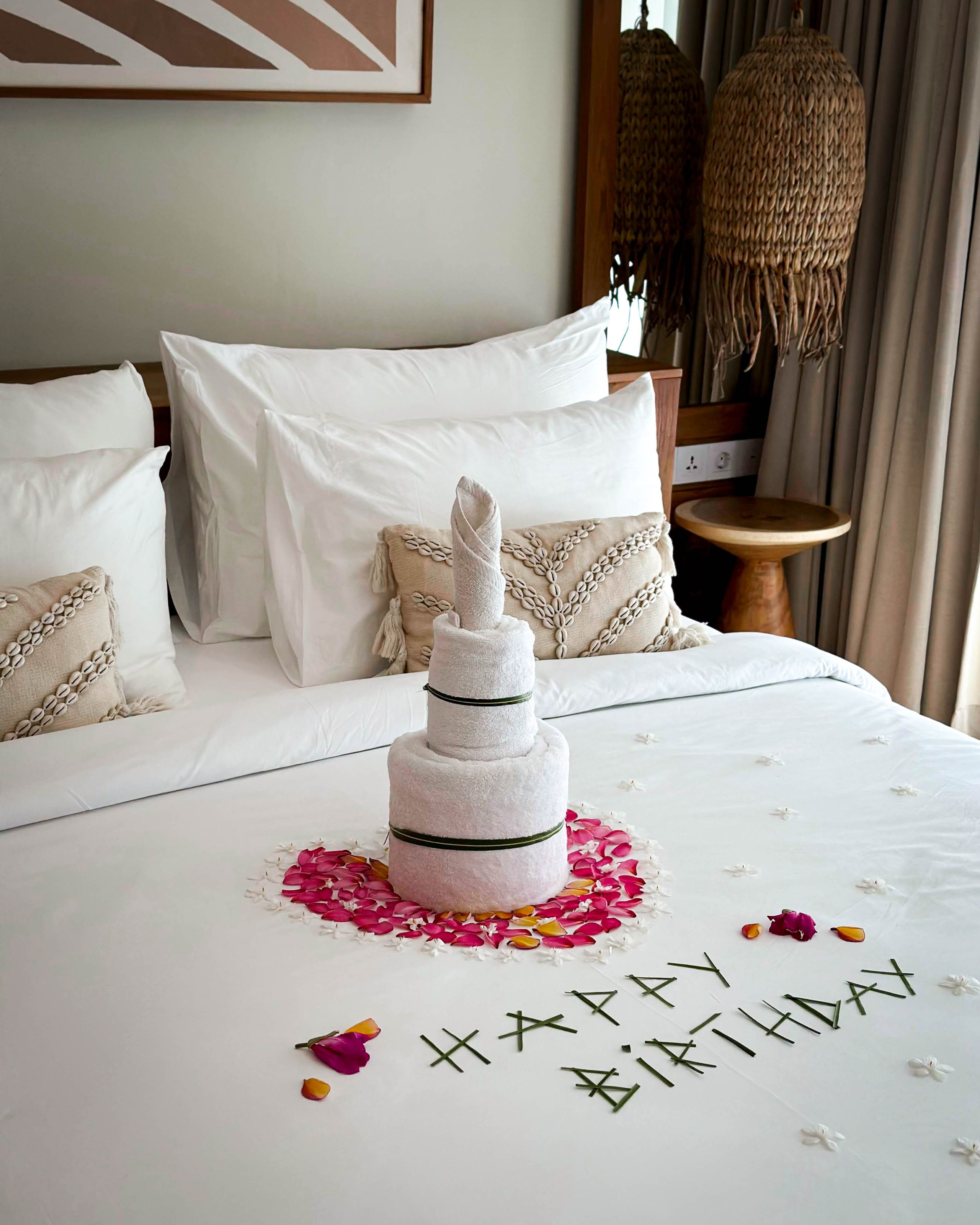 Cocana Resort, Gili, Indonesia. Alina and Vlad — hotel & brand content creators