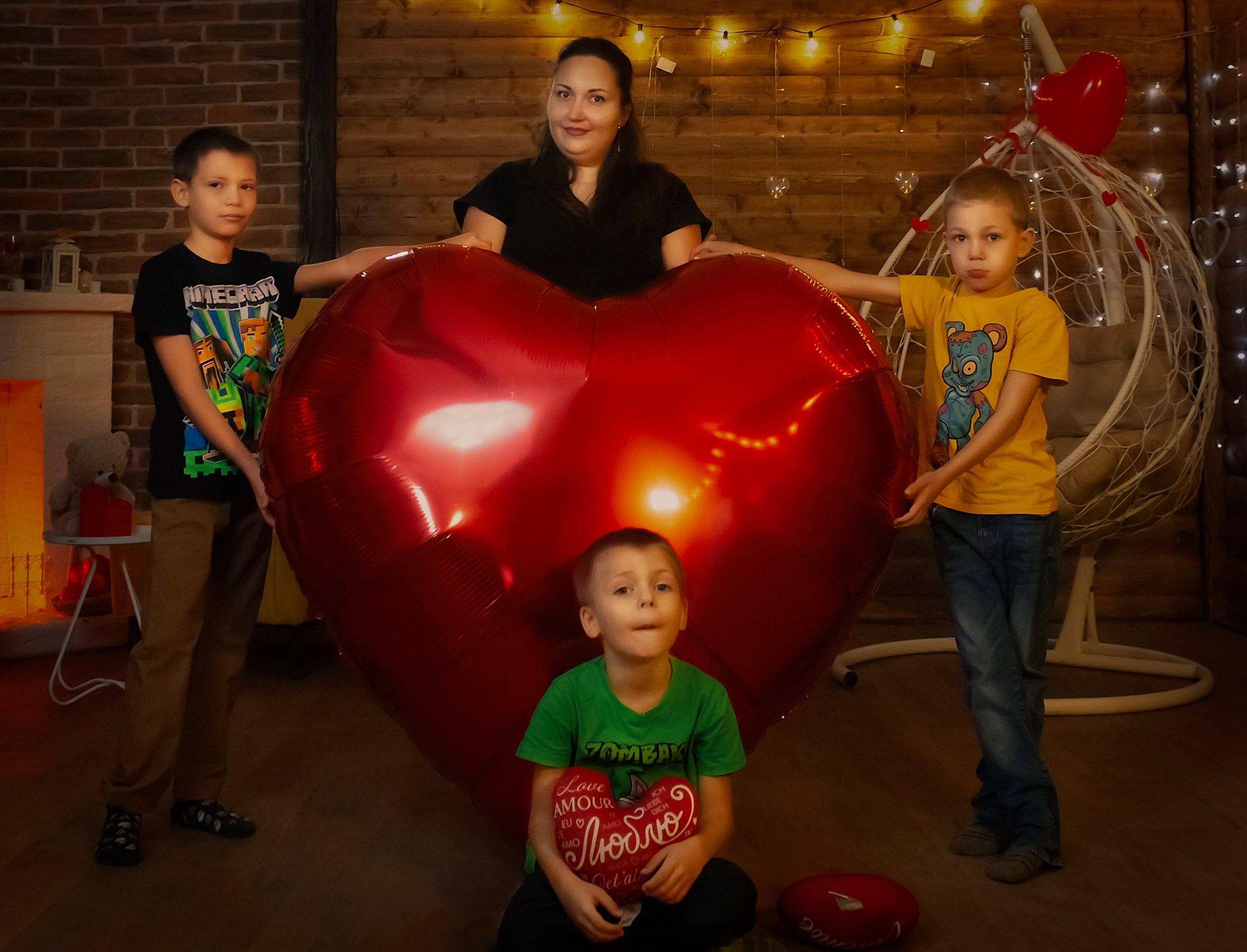 Настя с сыновьями