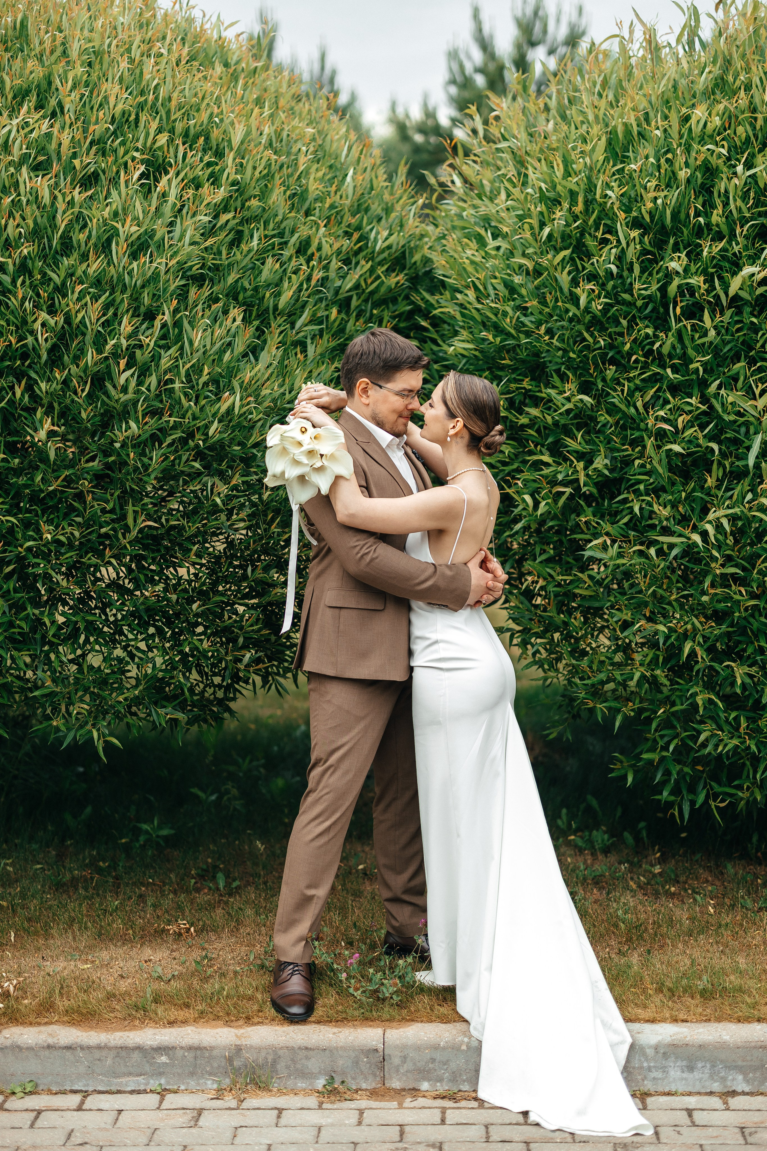 Белая арка. Александр Антонов. Профессиональный свадебный, репортажный фотограф в Москве, Подольске. Фото+Видео на любой праздник