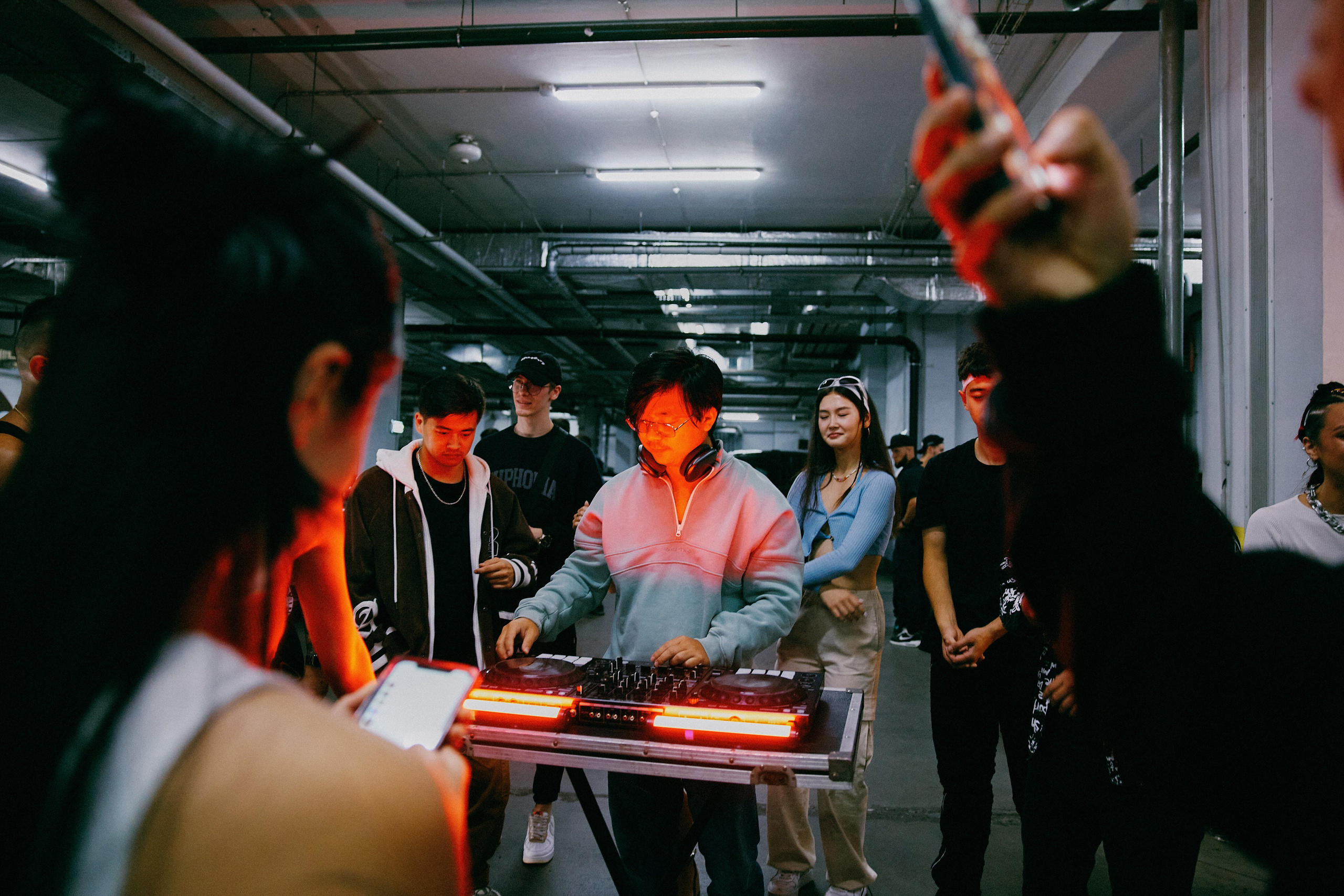 СОЛЬ PRODUCTION БЭК (EMOTORS). ФОТОГРАФ НА МЕРОПРИЯТИЕ ОТ СОЛЬ МЕДИА PRODUCTION