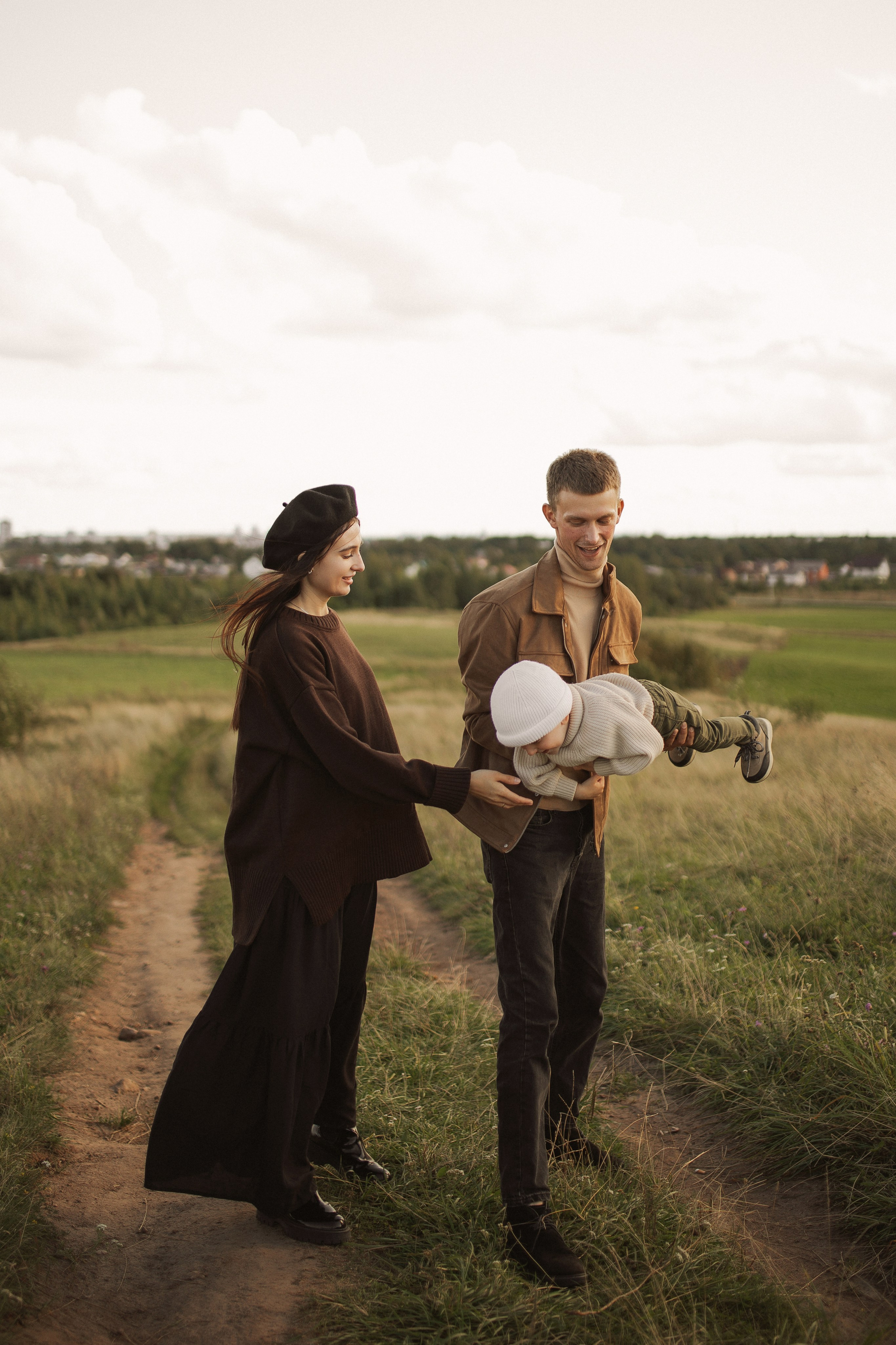 Ульяна, Миша и Тема. Главная