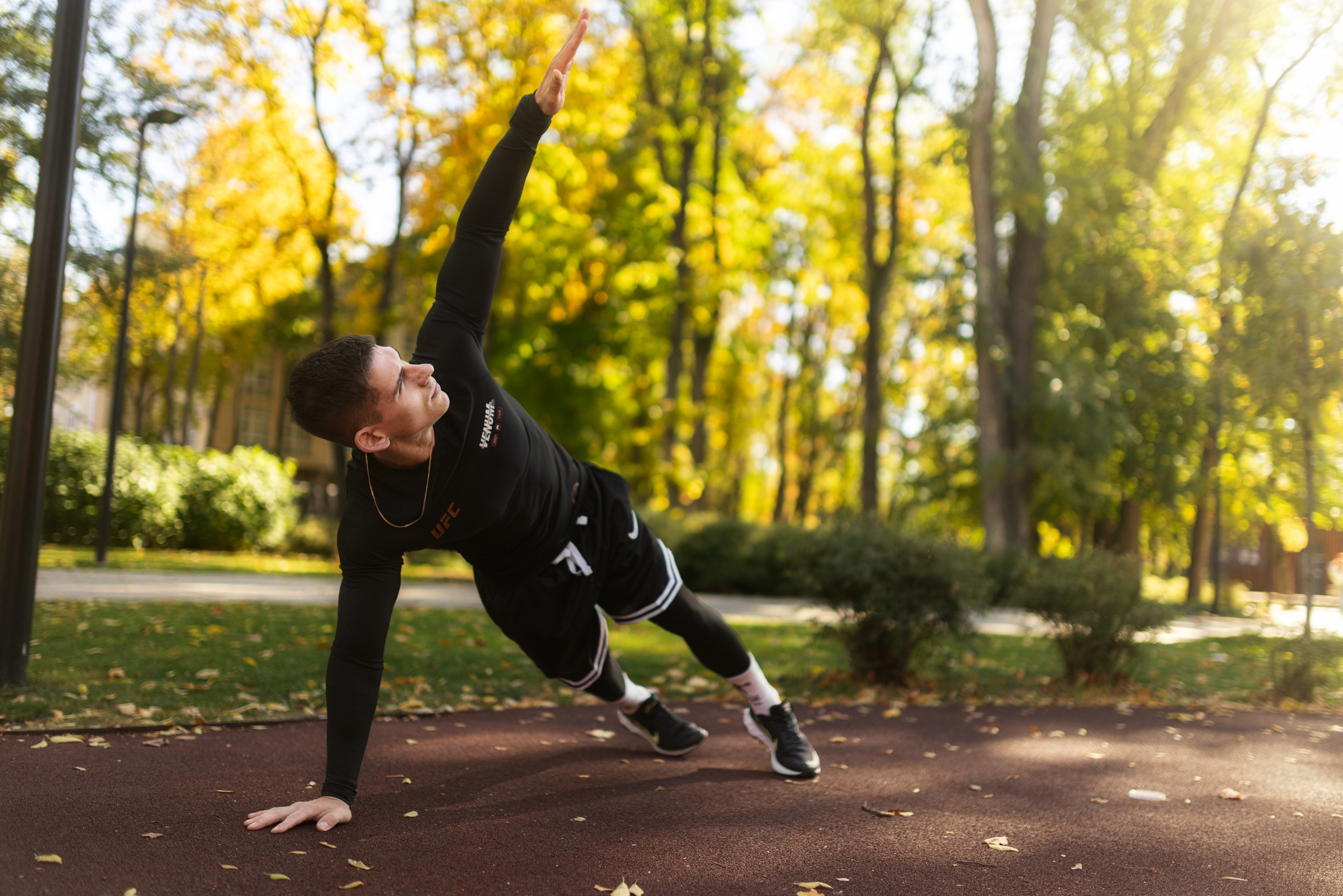 Фотосет на спортплощадке с Владом для контента. Дмитрий Шульгин, портретный фотограф в Воронеже